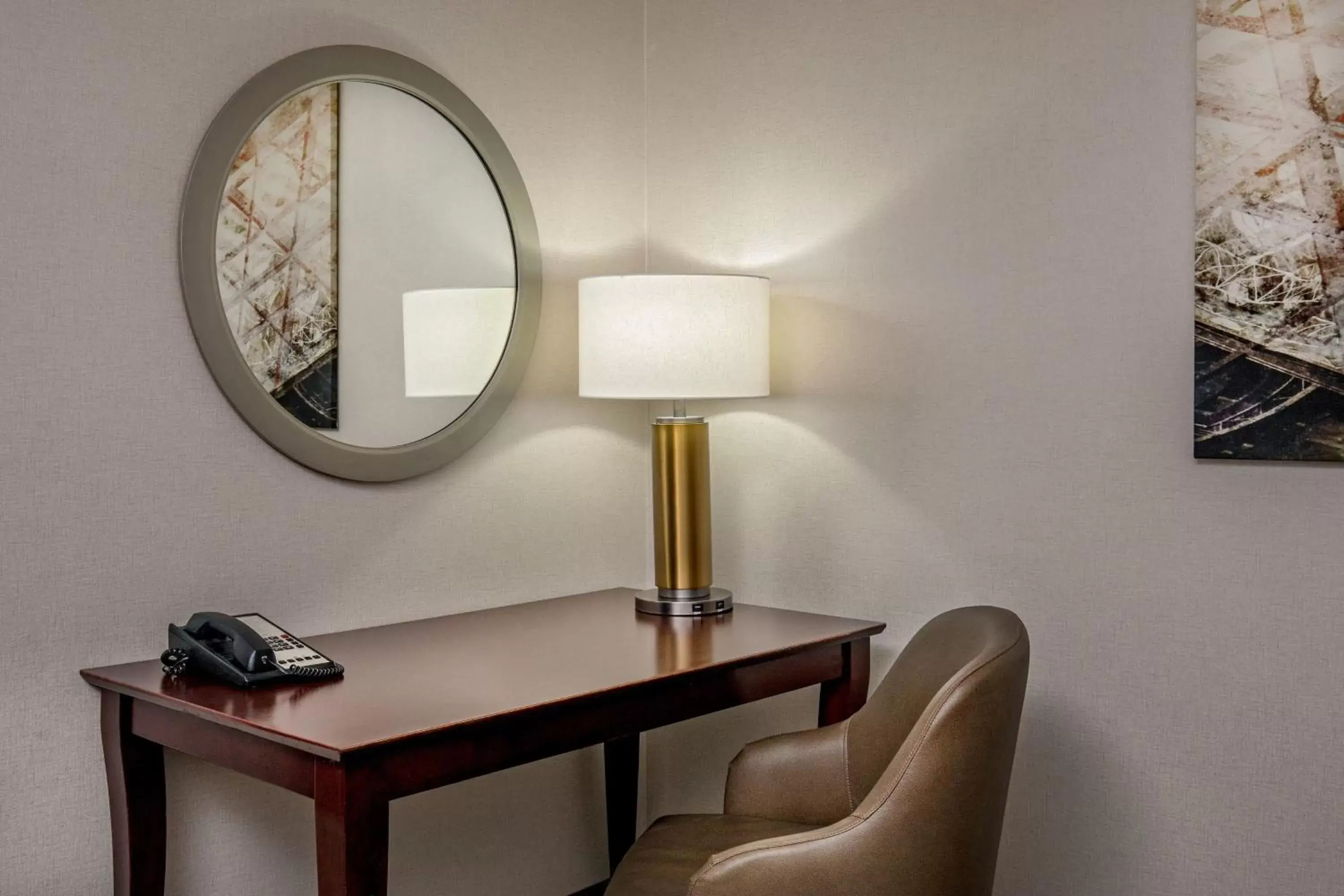 Photo of the whole room, TV/Entertainment Center in SpringHill Suites by Marriott Norfolk Virginia Beach