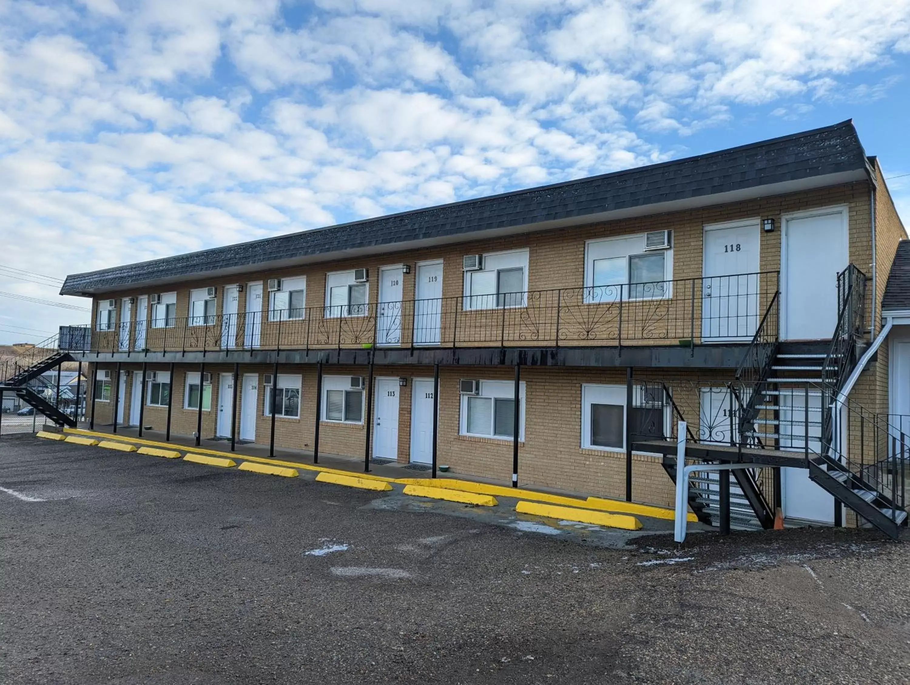 Property Building in Riverside Motel