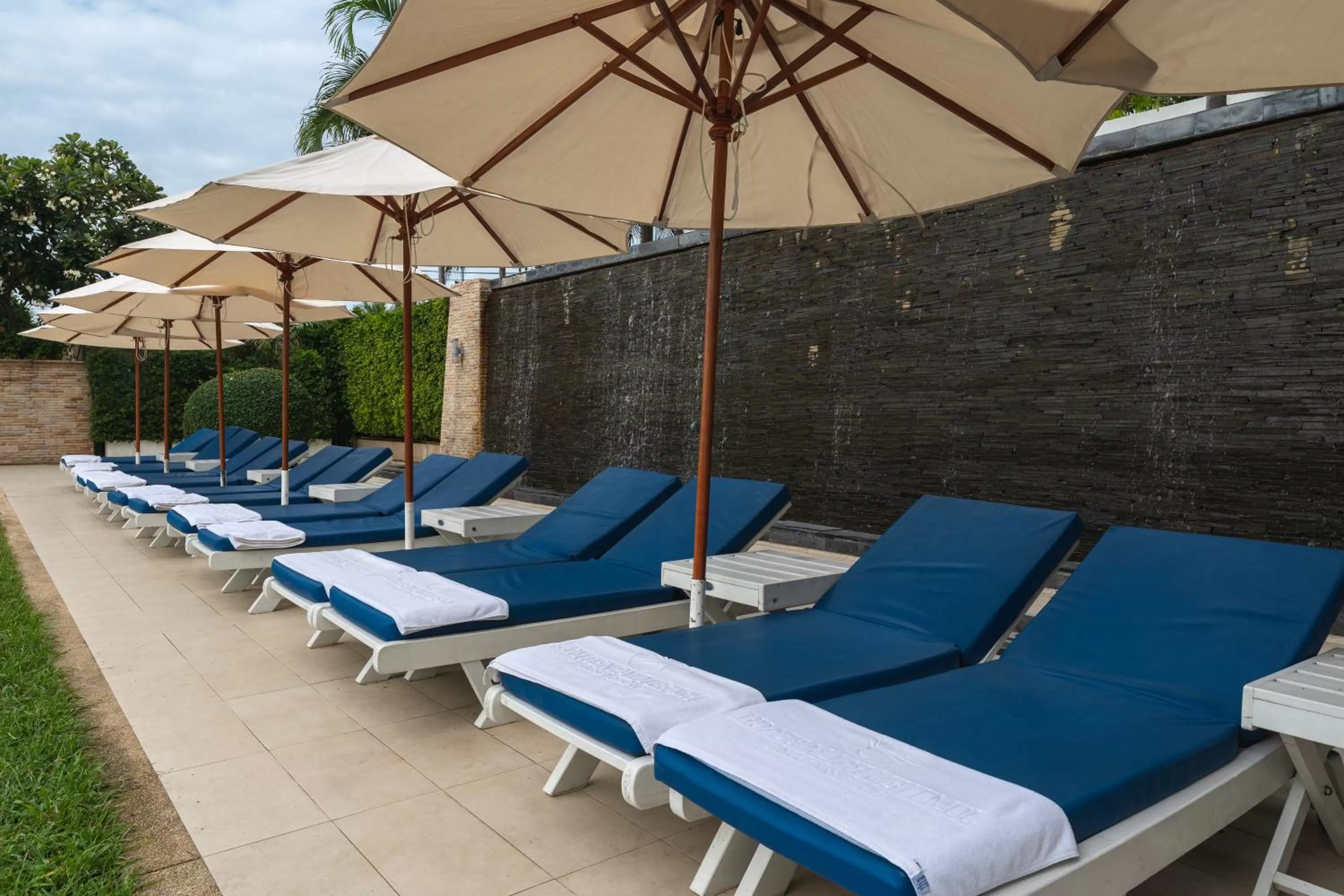 Balcony/Terrace in Jomtien Palm Beach Hotel and Resort