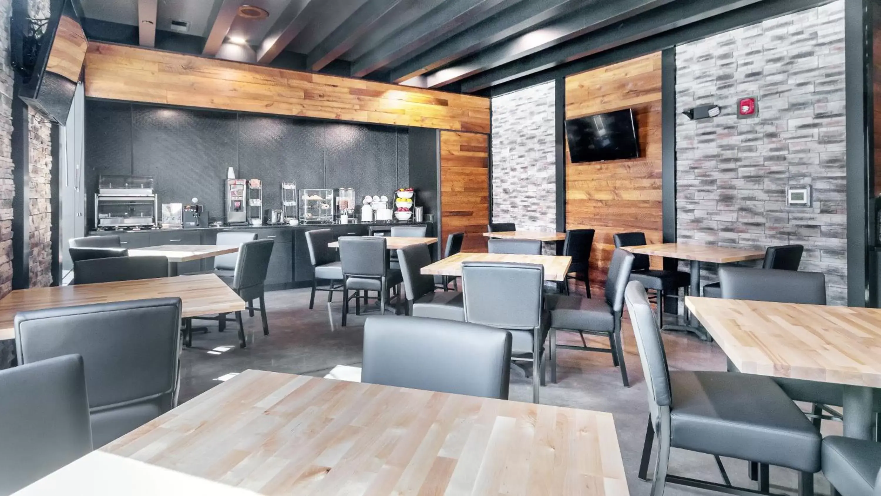 Restaurant/places to eat in Cobblestone Hotel & Suites - Janesville Restaurant/places to eat in Cobblestone Hotel & Suites - Janesville