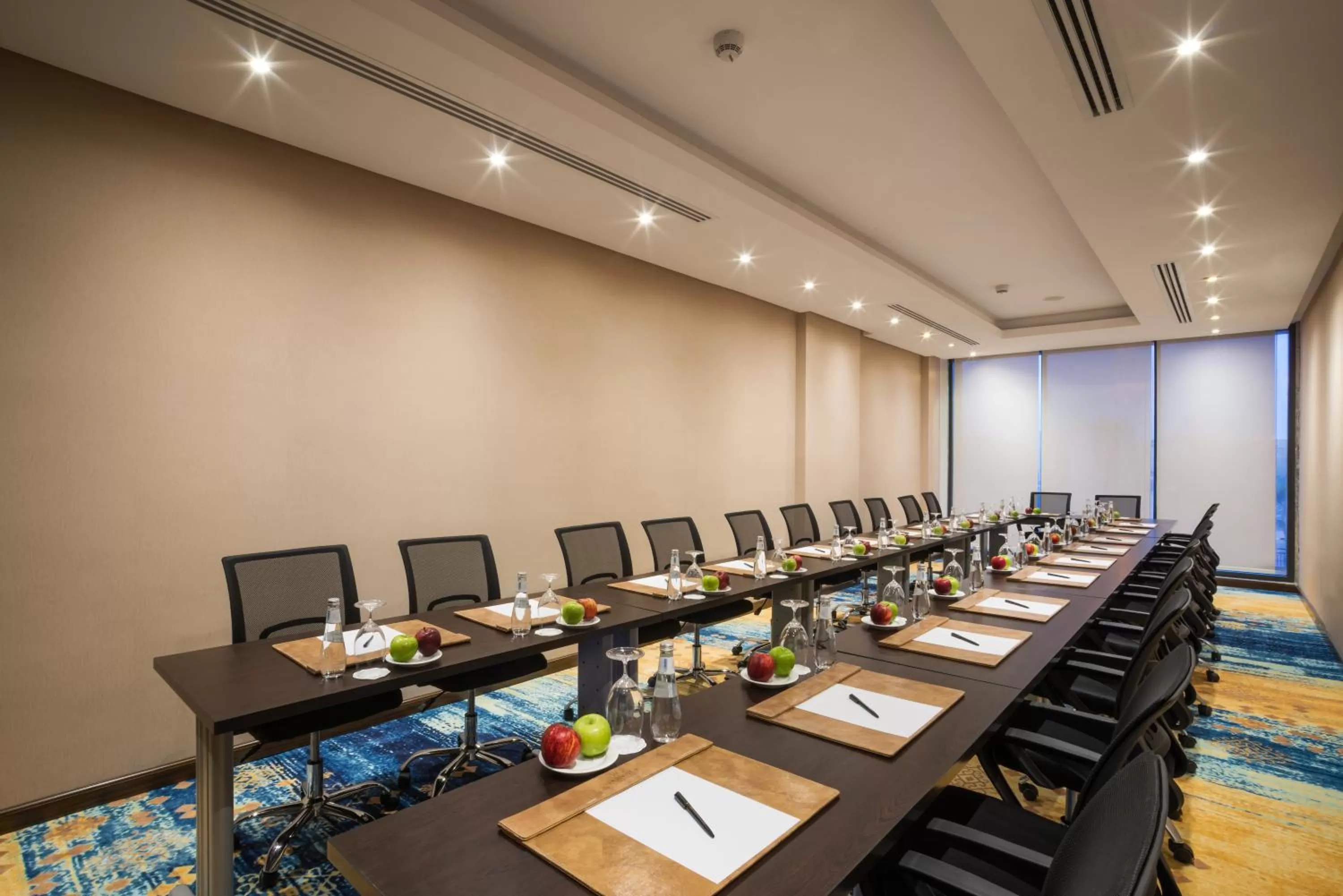 Banquet/Function facilities in Naviti Warwick Dammam