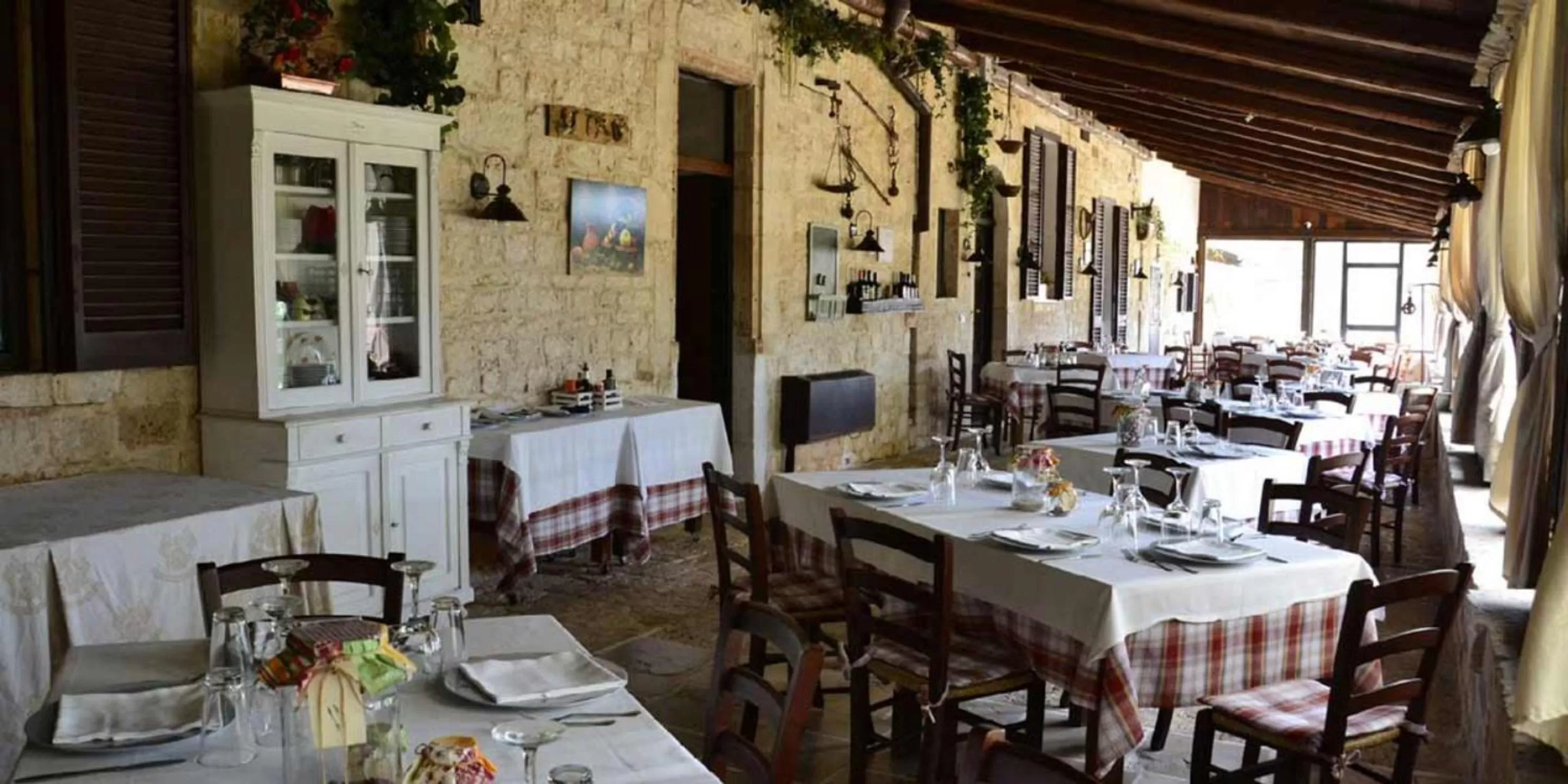 Restaurant/places to eat in Agriturismo Masseria Alberotanza