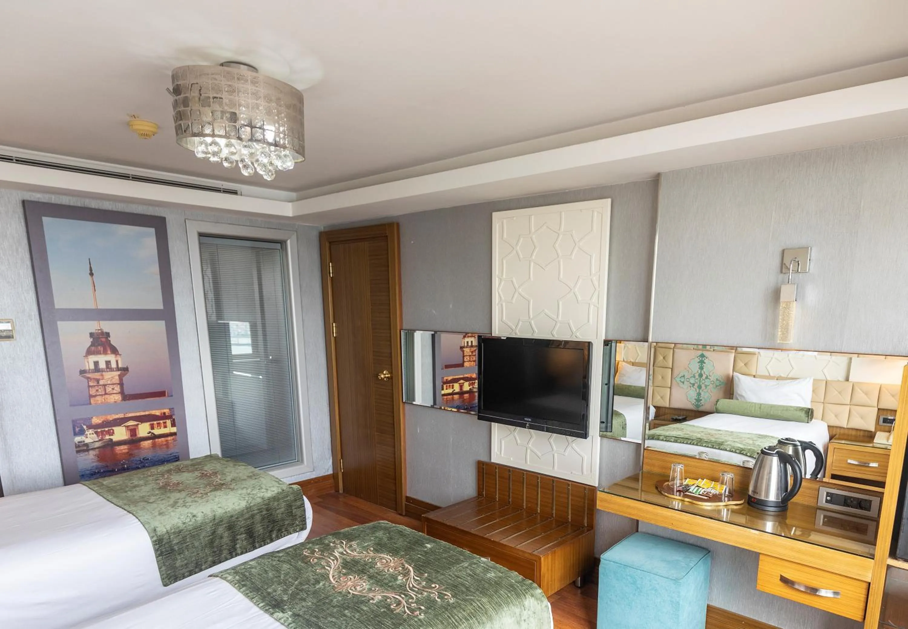 Toilet, Bed in Grand Star Hotel Bosphorus & Spa