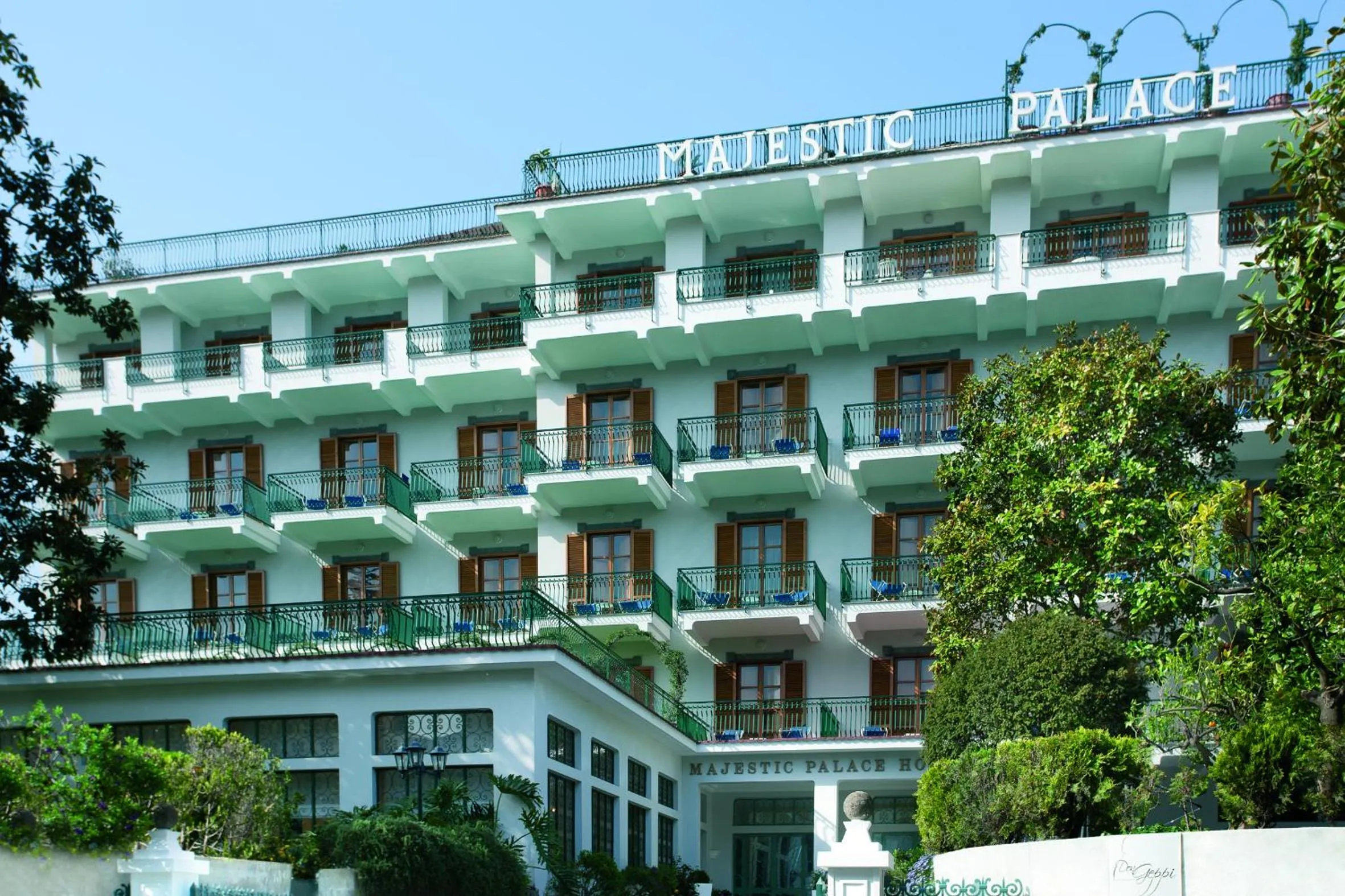 Majestic Palace Hotel