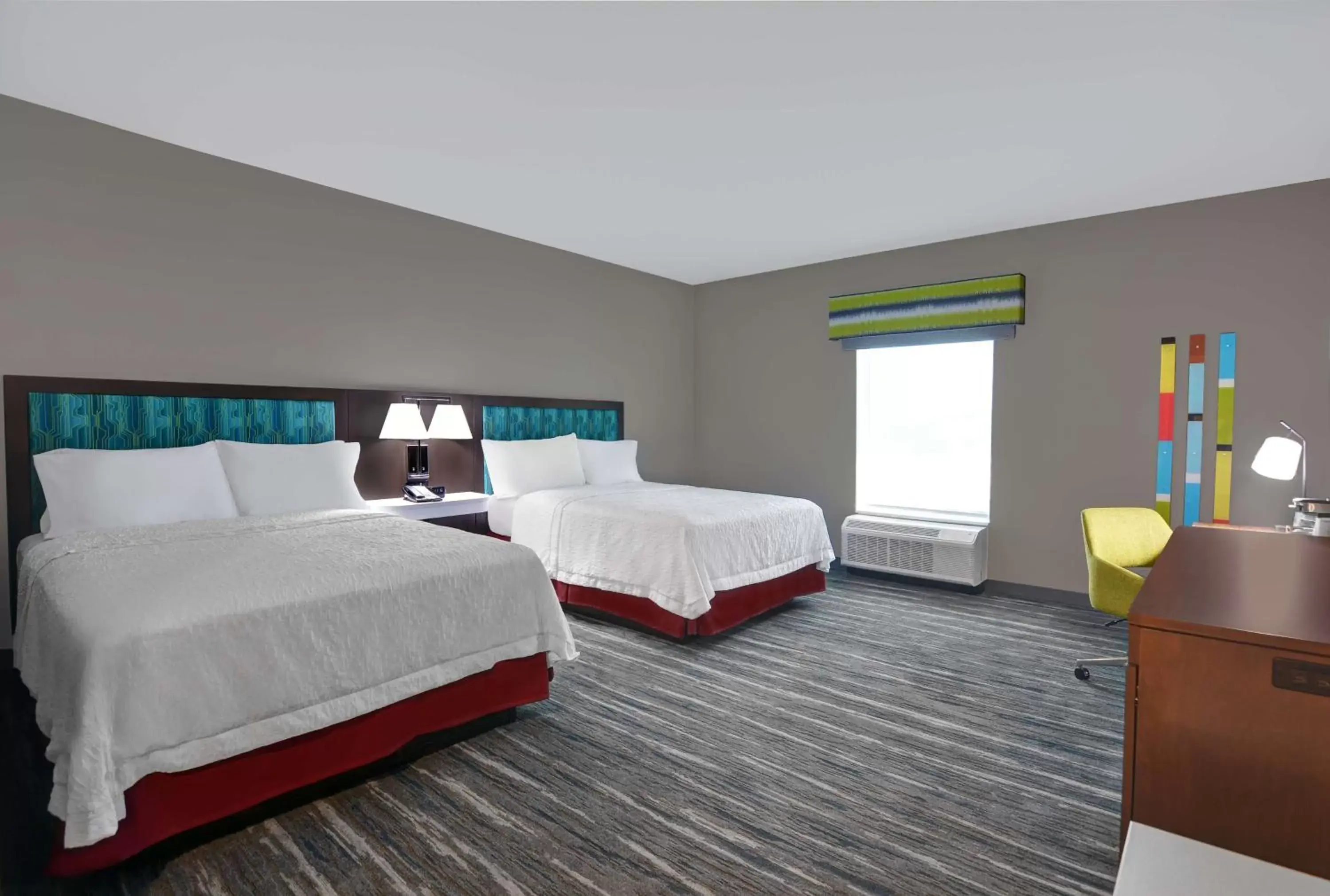 Bedroom, Bed in Hampton Inn And Suites Macclenny I-10