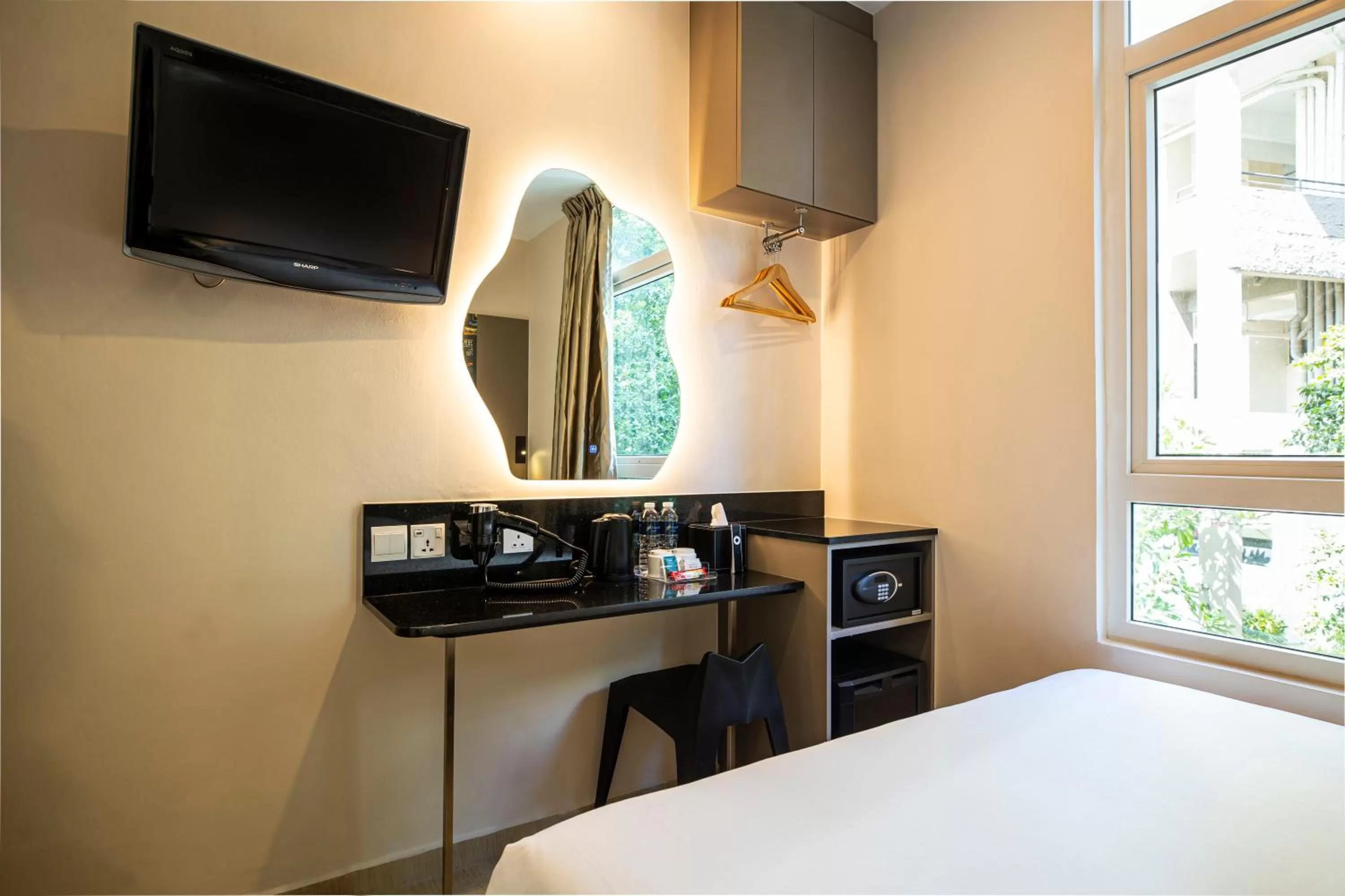 Bed in Fragrance Hotel - Oasis