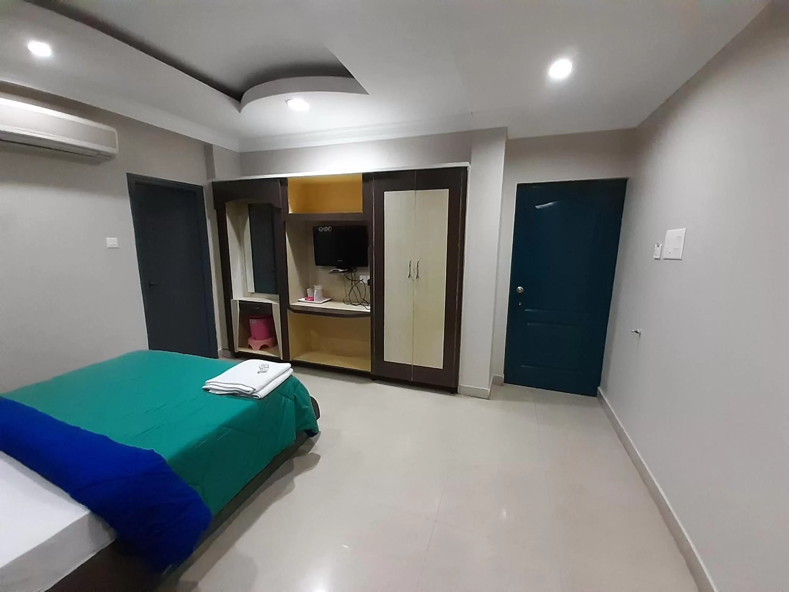 Photo of the whole room in A.S.K Residency