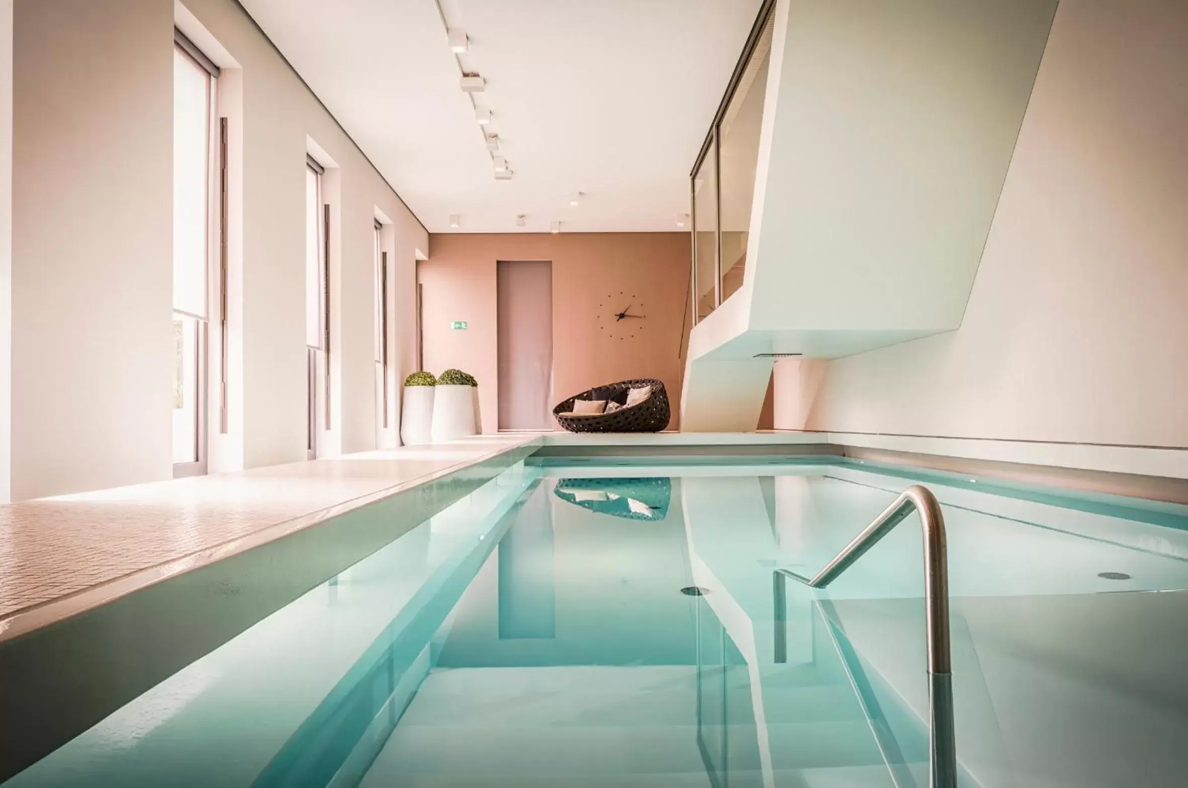 Swimming pool in SO/ Berlin Das Stue Swimming pool in SO/ Berlin Das Stue