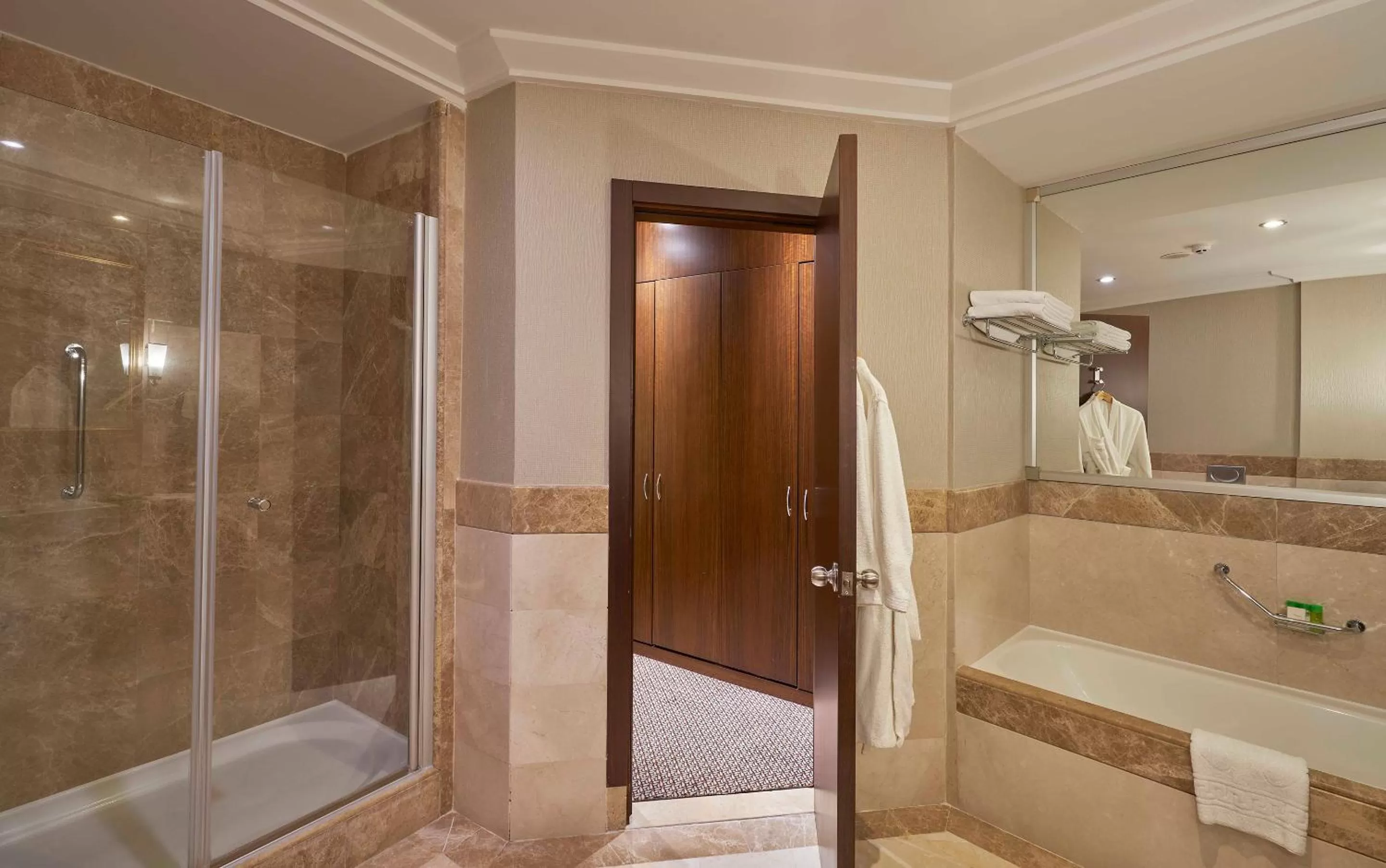 Bathroom in Calista Luxury Resort