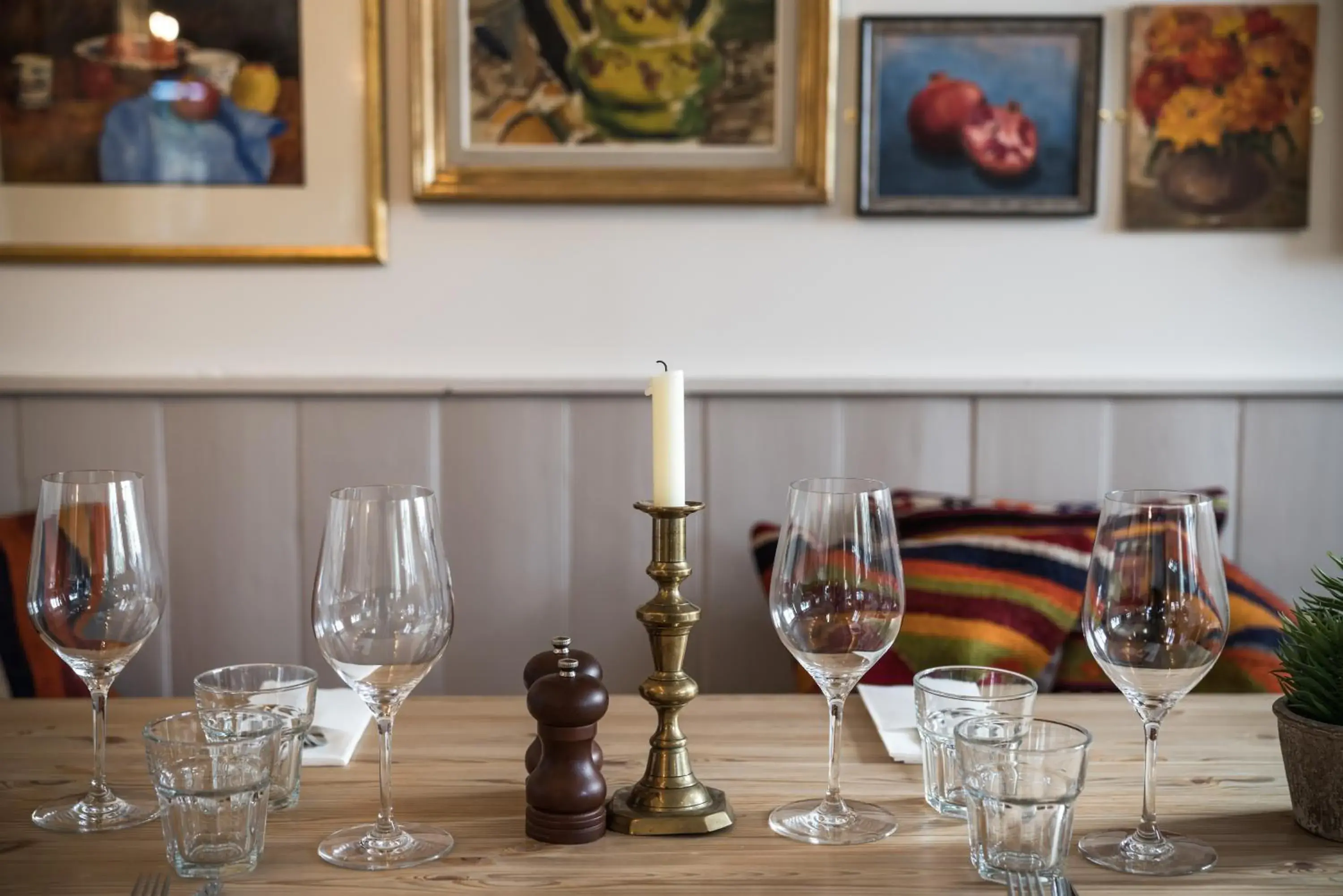 Restaurant/Places to Eat in The Horse and Groom Inn