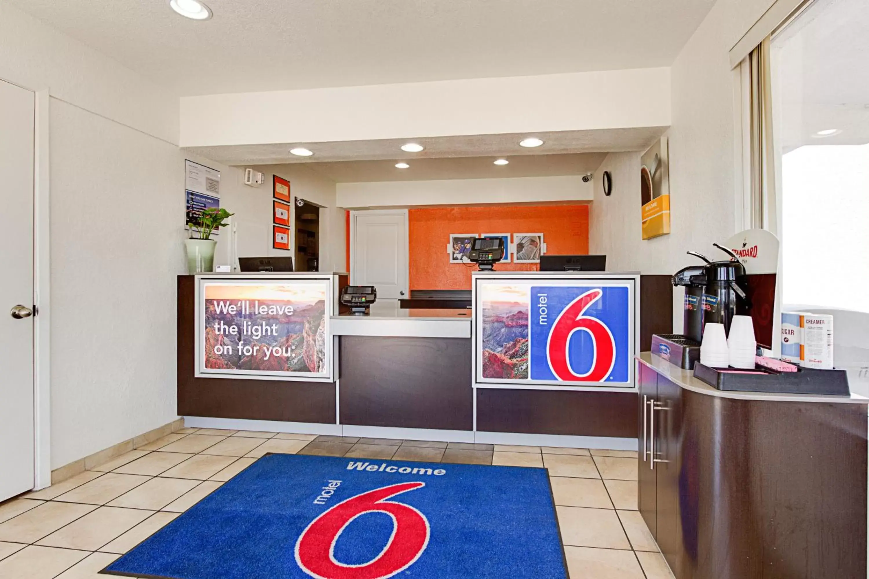 Lobby or reception, Lobby/Reception in Motel 6-Tempe, AZ - Scottsdale South