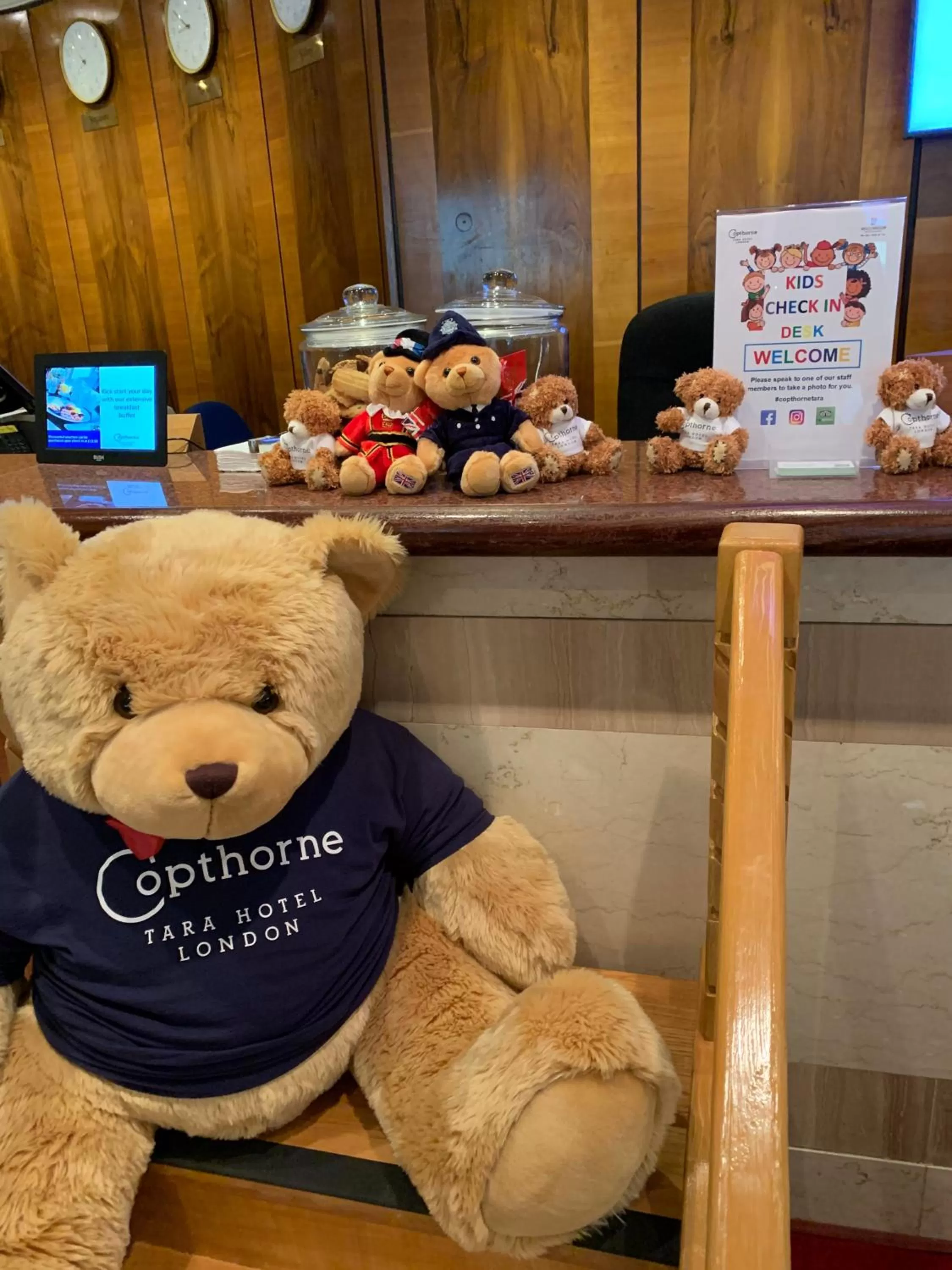 Lobby or reception in Copthorne Tara Hotel London Kensington