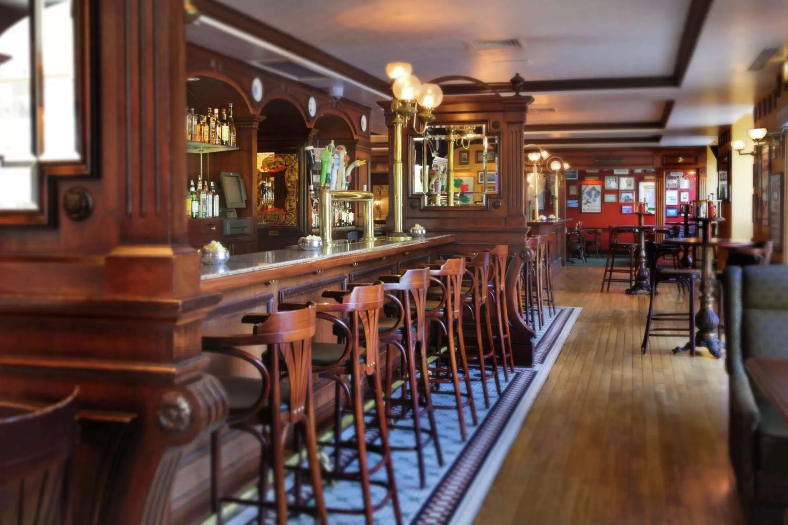 Restaurant/places to eat in Hilton Chicago Restaurant/places to eat in Hilton Chicago