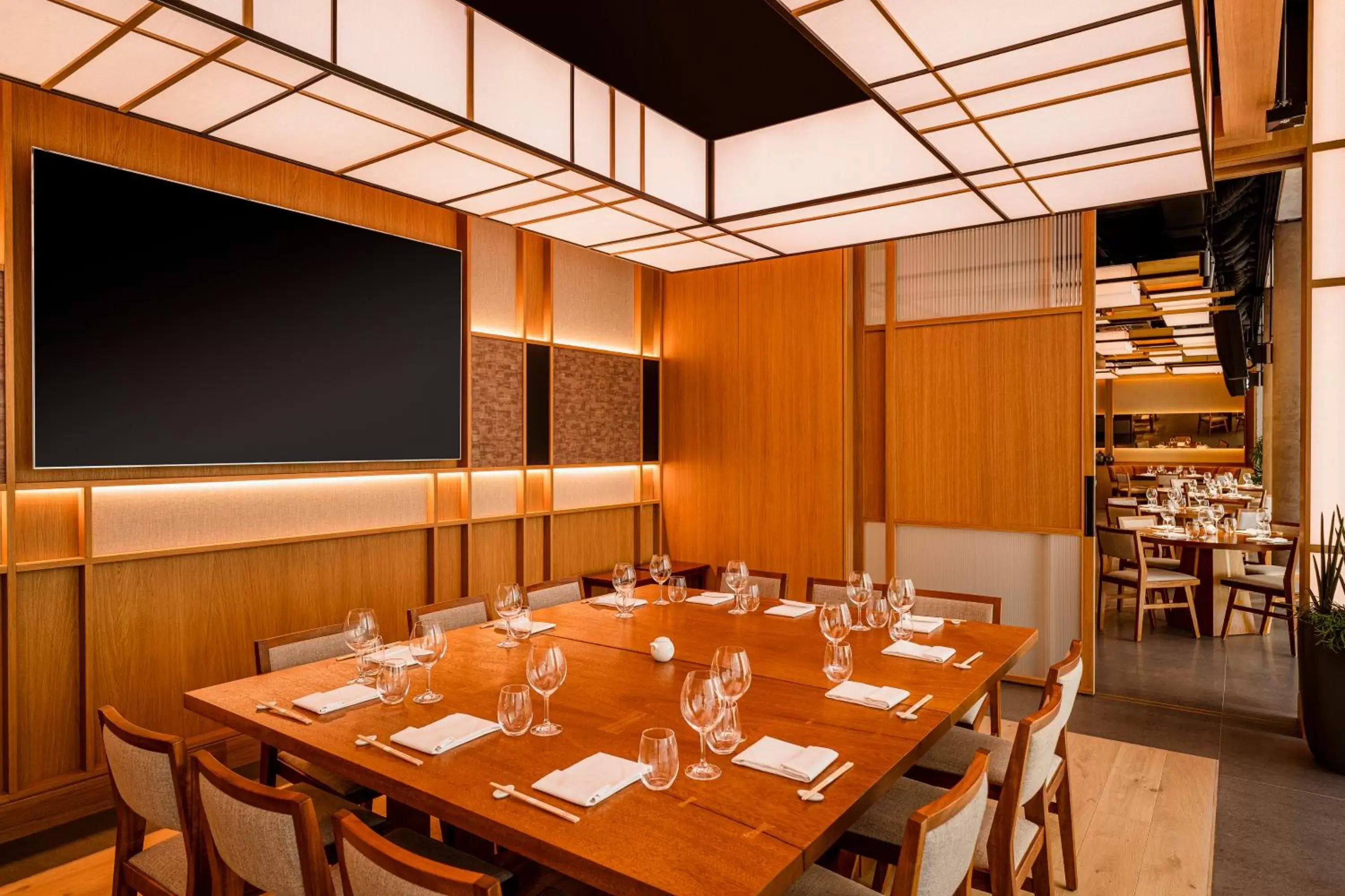 Restaurant/places to eat in Nobu Hotel Warsaw