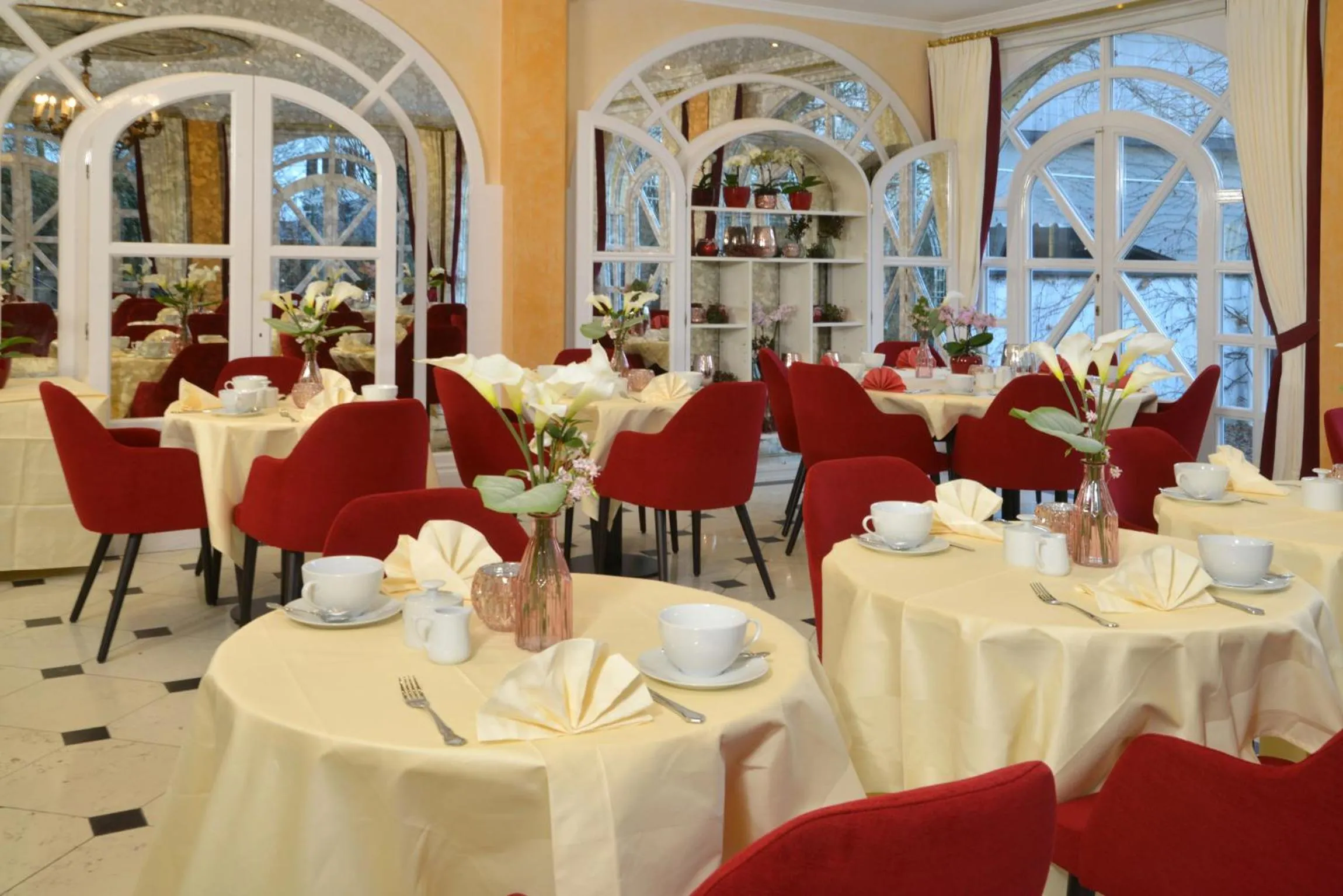 Breakfast in Hotel Aurbacher Hof GmbH