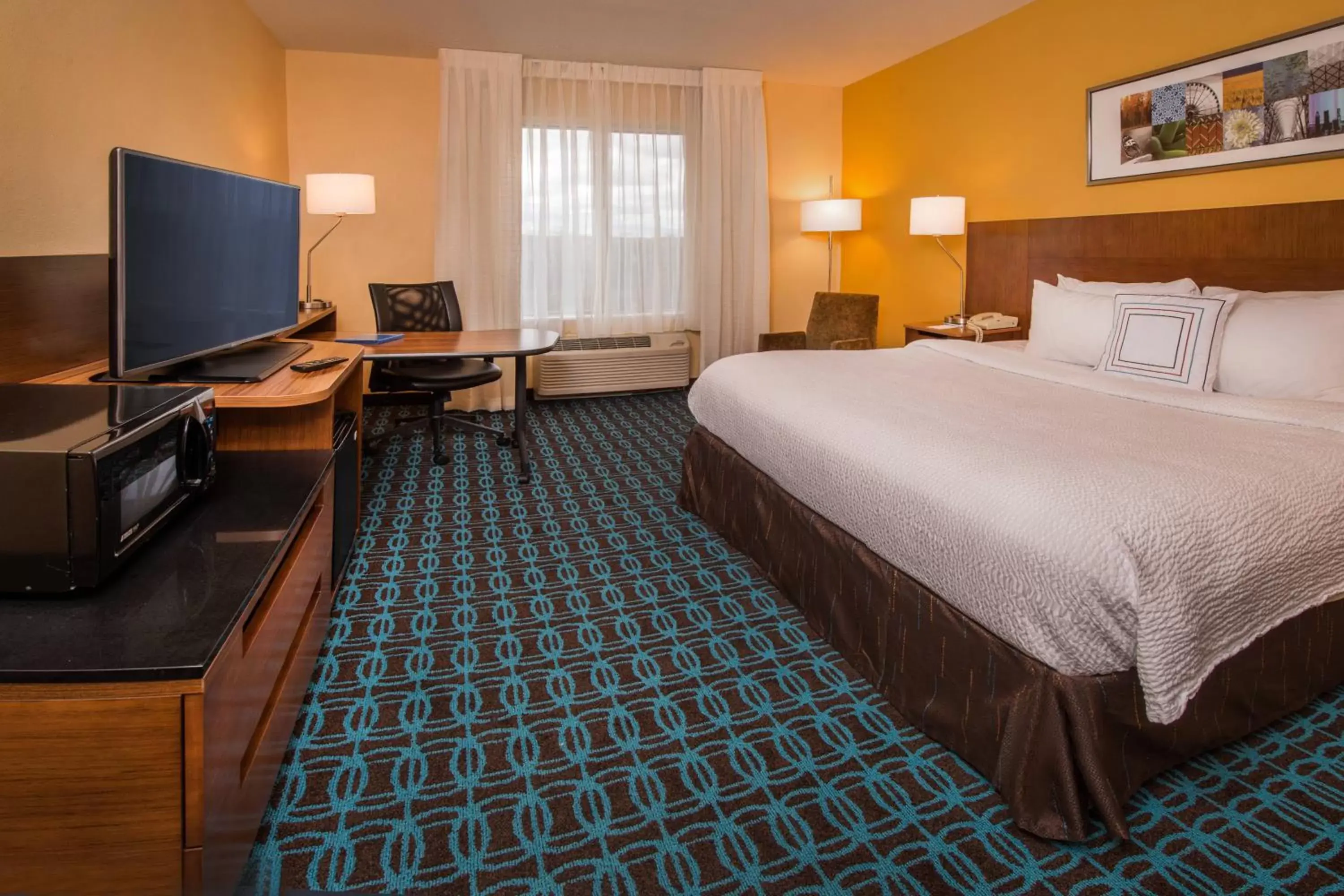 Photo of the whole room, Bed in Fairfield Inn Dulles Airport Chantilly