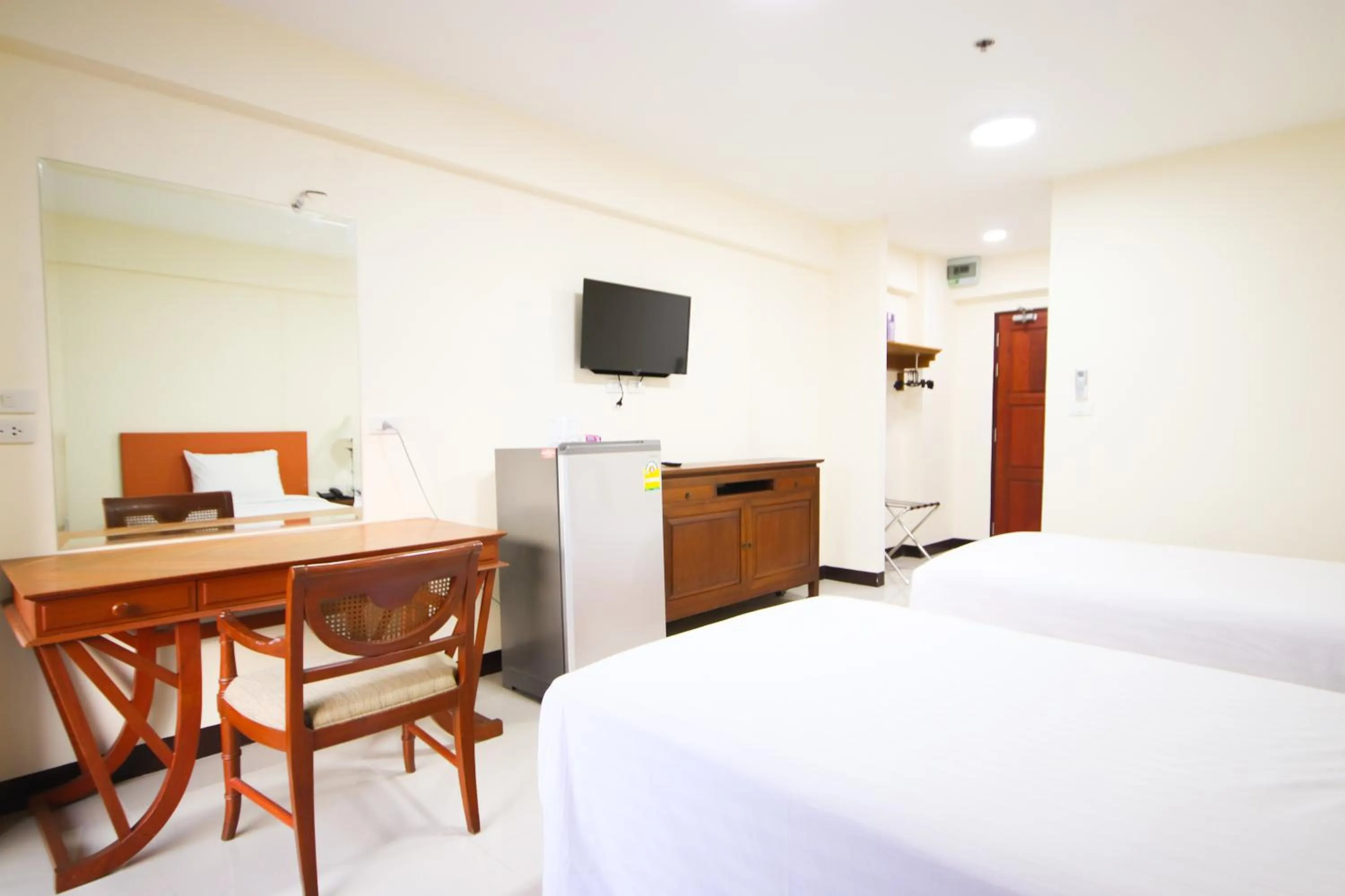 TV and multimedia, Bed in White House Bizotel