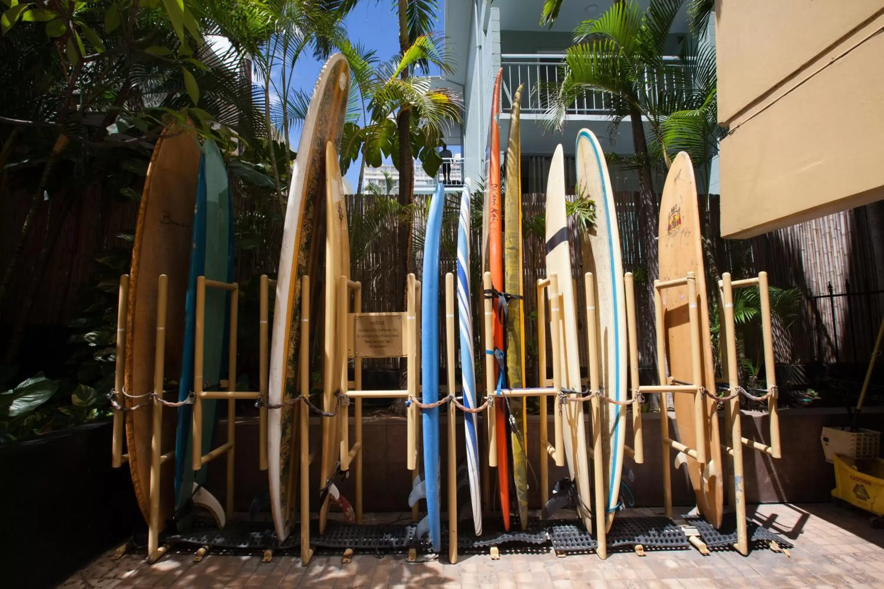 Area and facilities in Castle Bamboo Waikiki Hotel