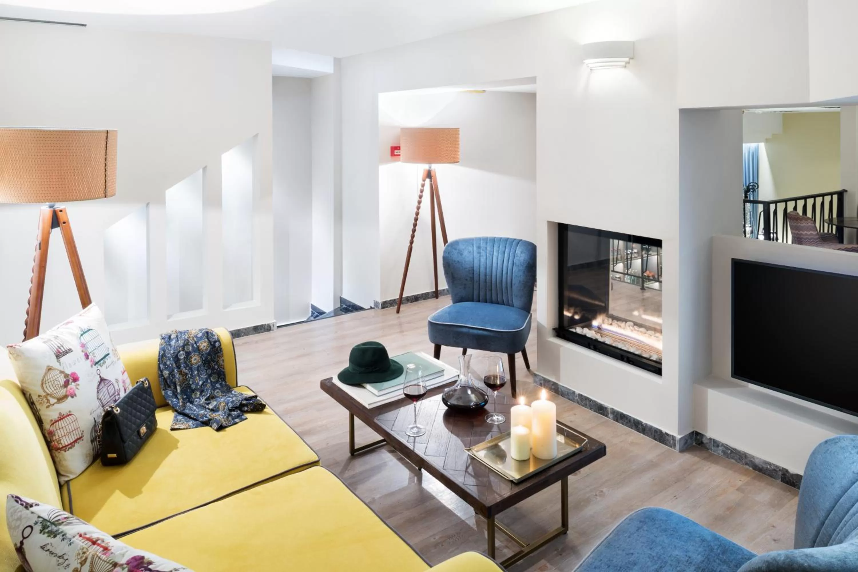 Communal lounge/ TV room in Legacy Gastro Suites