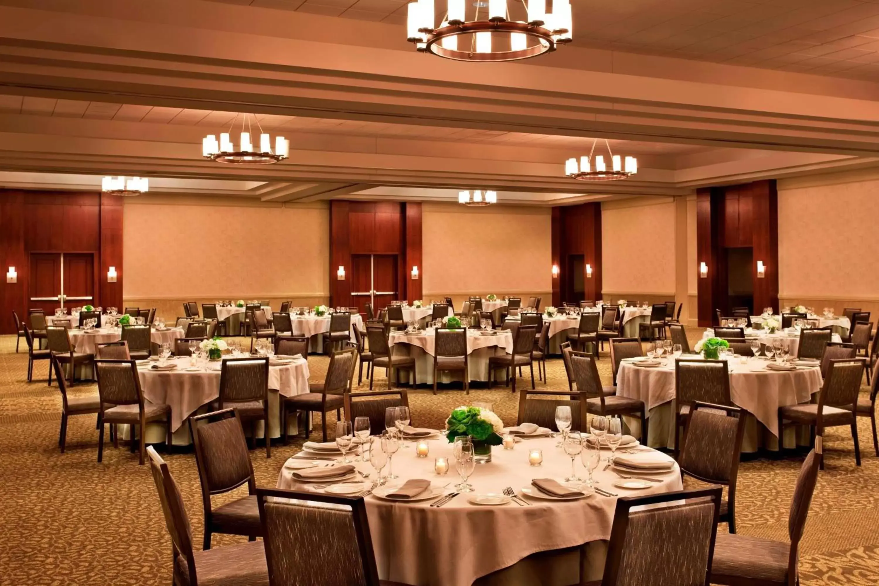 Meeting/conference room, Restaurant/Places to Eat in The Westin Huntsville