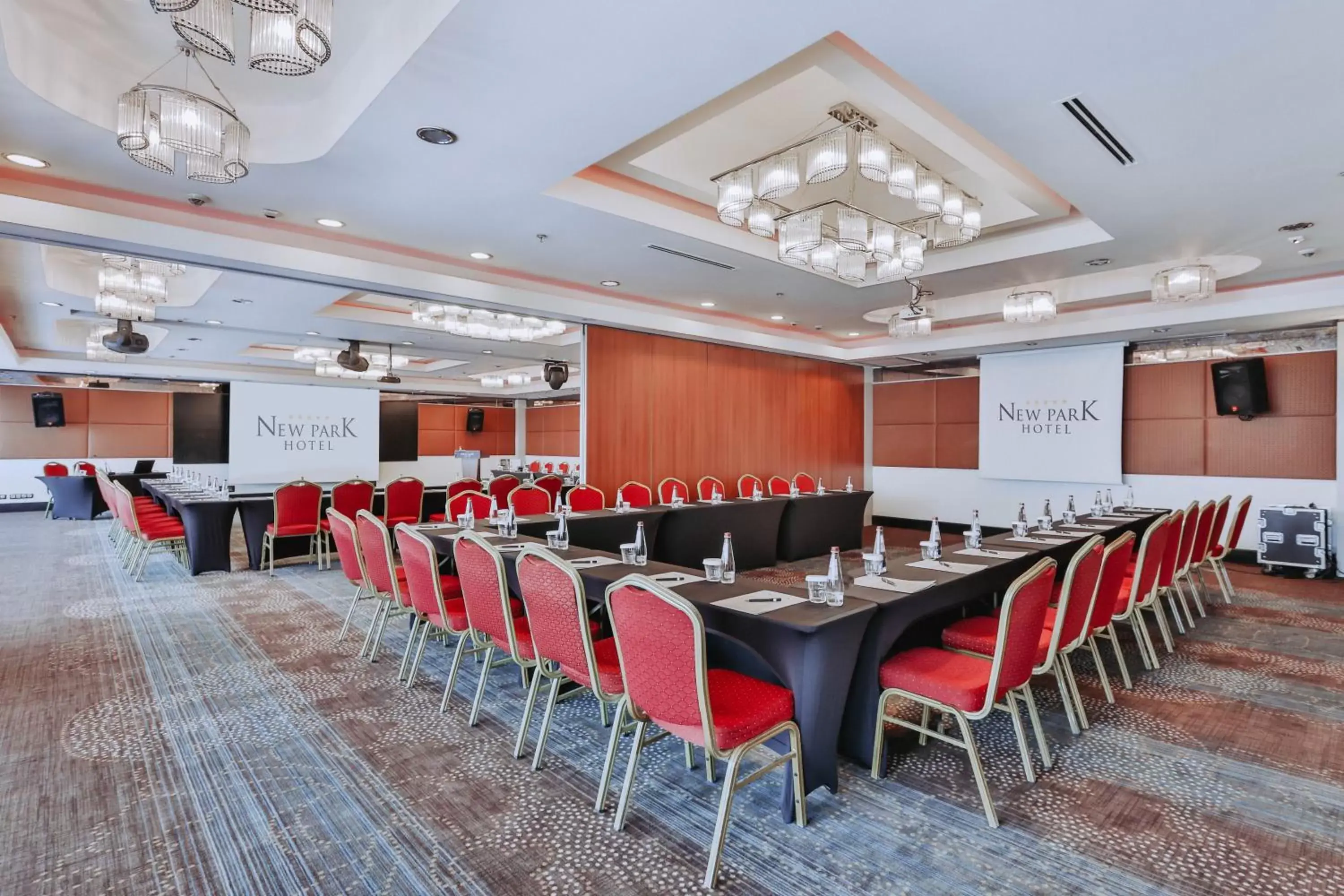 Banquet/Function facilities in New Park Hotel