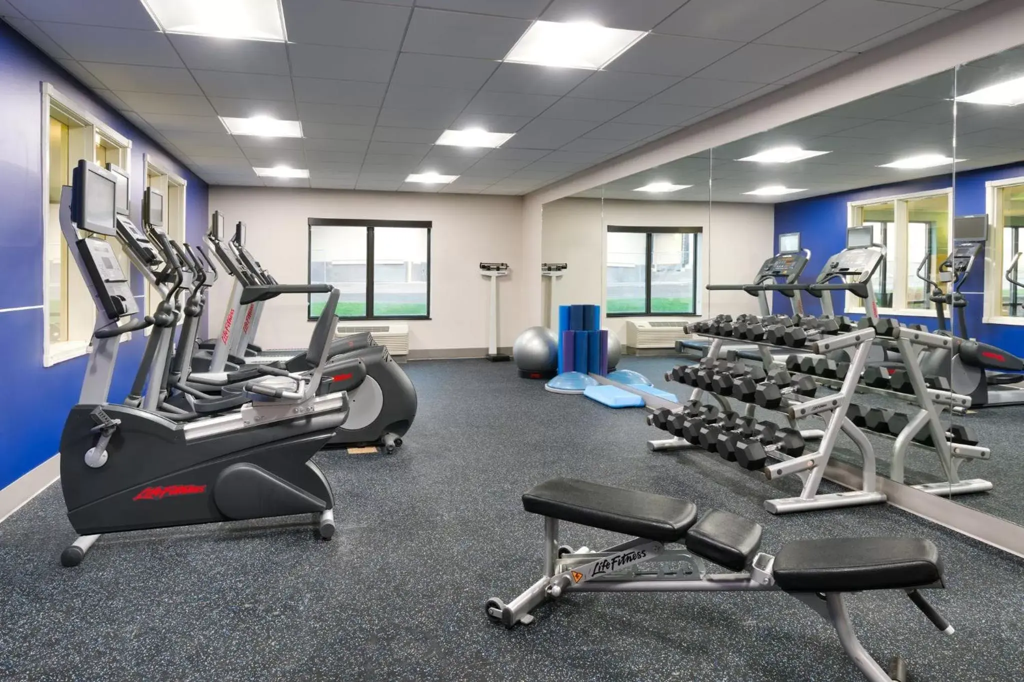 Fitness centre/facilities, Fitness Center/Facilities in Holiday Inn Express and Suites Helena, an IHG Hotel