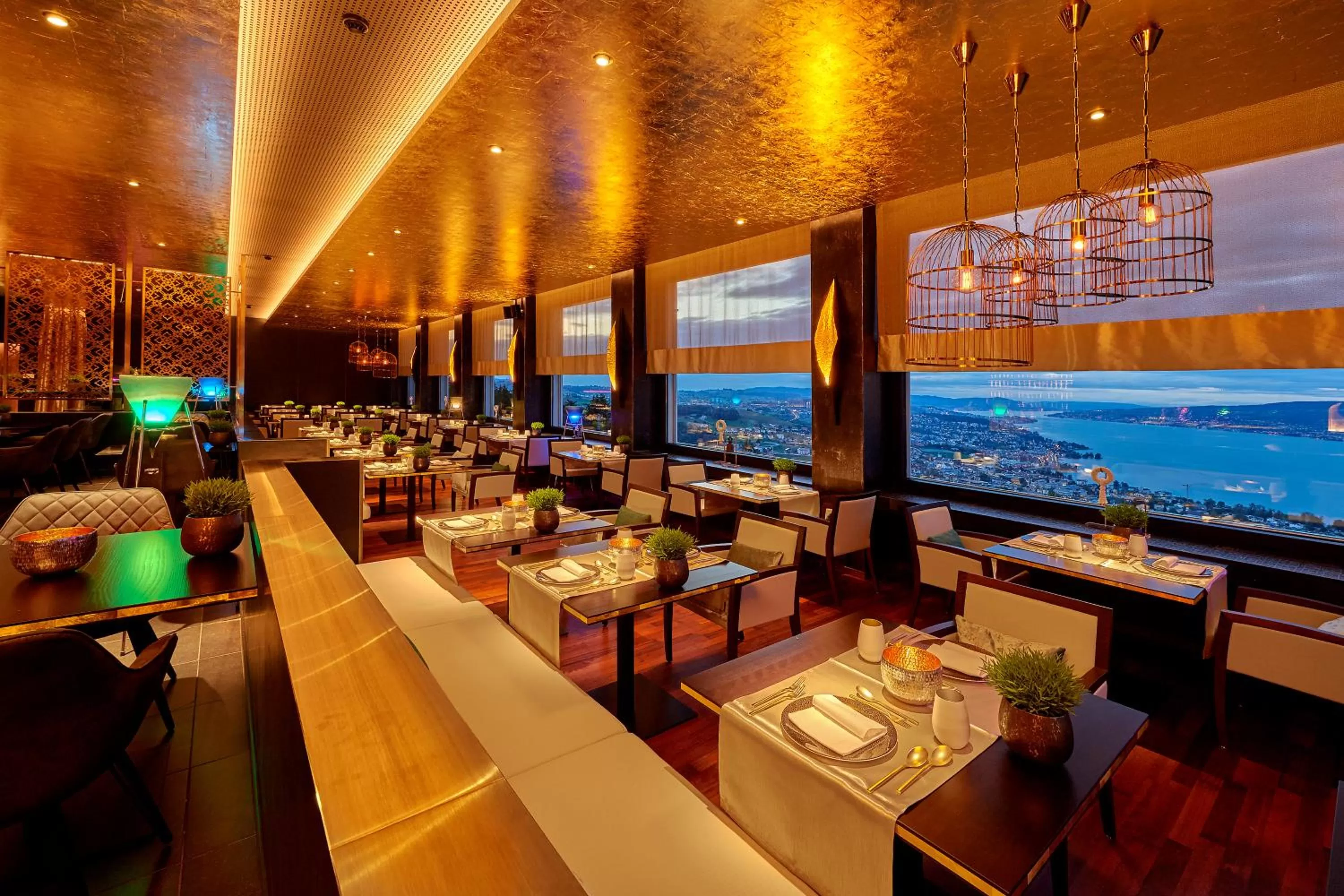 Restaurant/places to eat in Panorama Resort & Spa