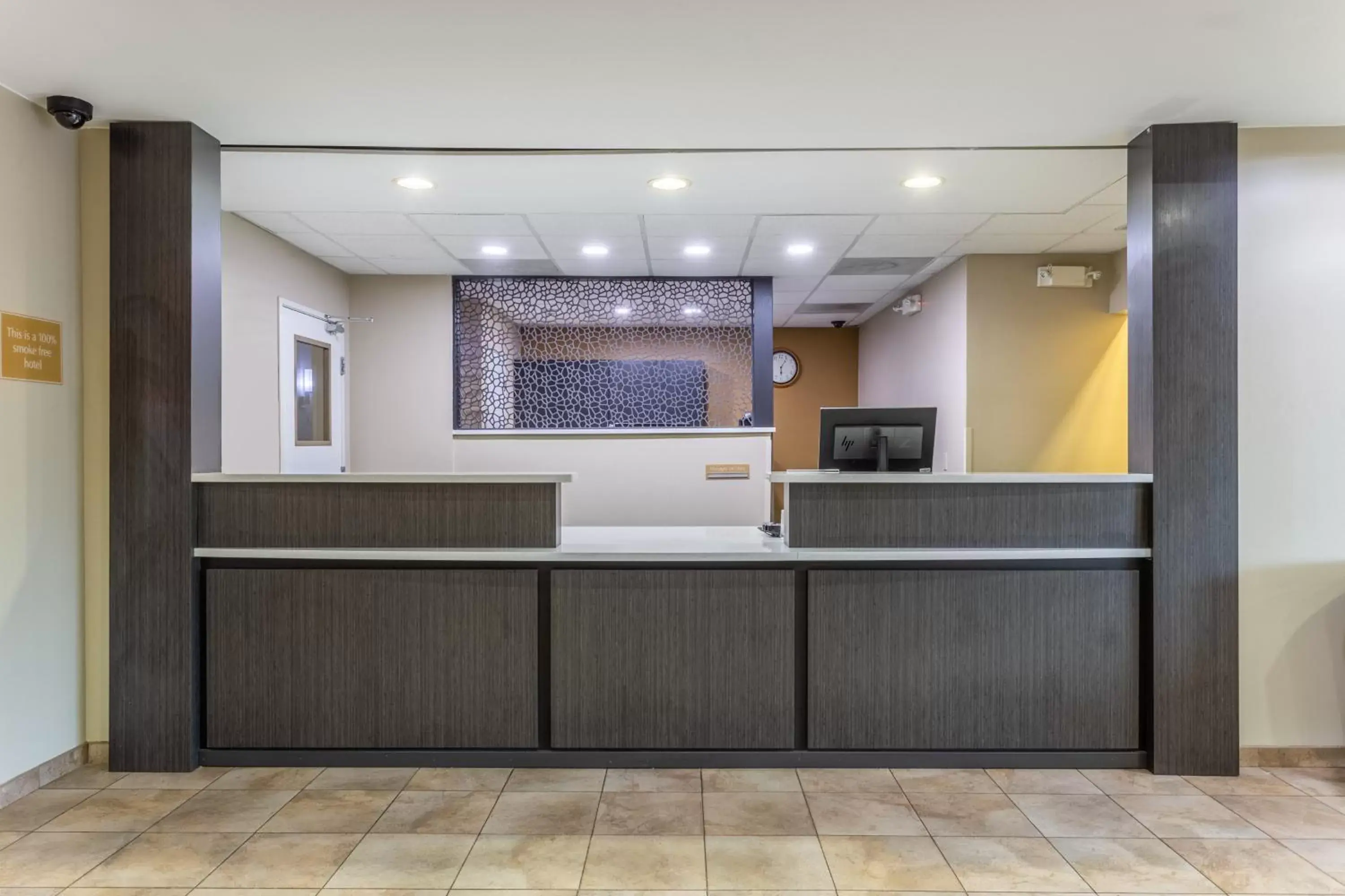 Property building, Lobby/Reception in Candlewood Suites Aurora-Naperville, an IHG Hotel