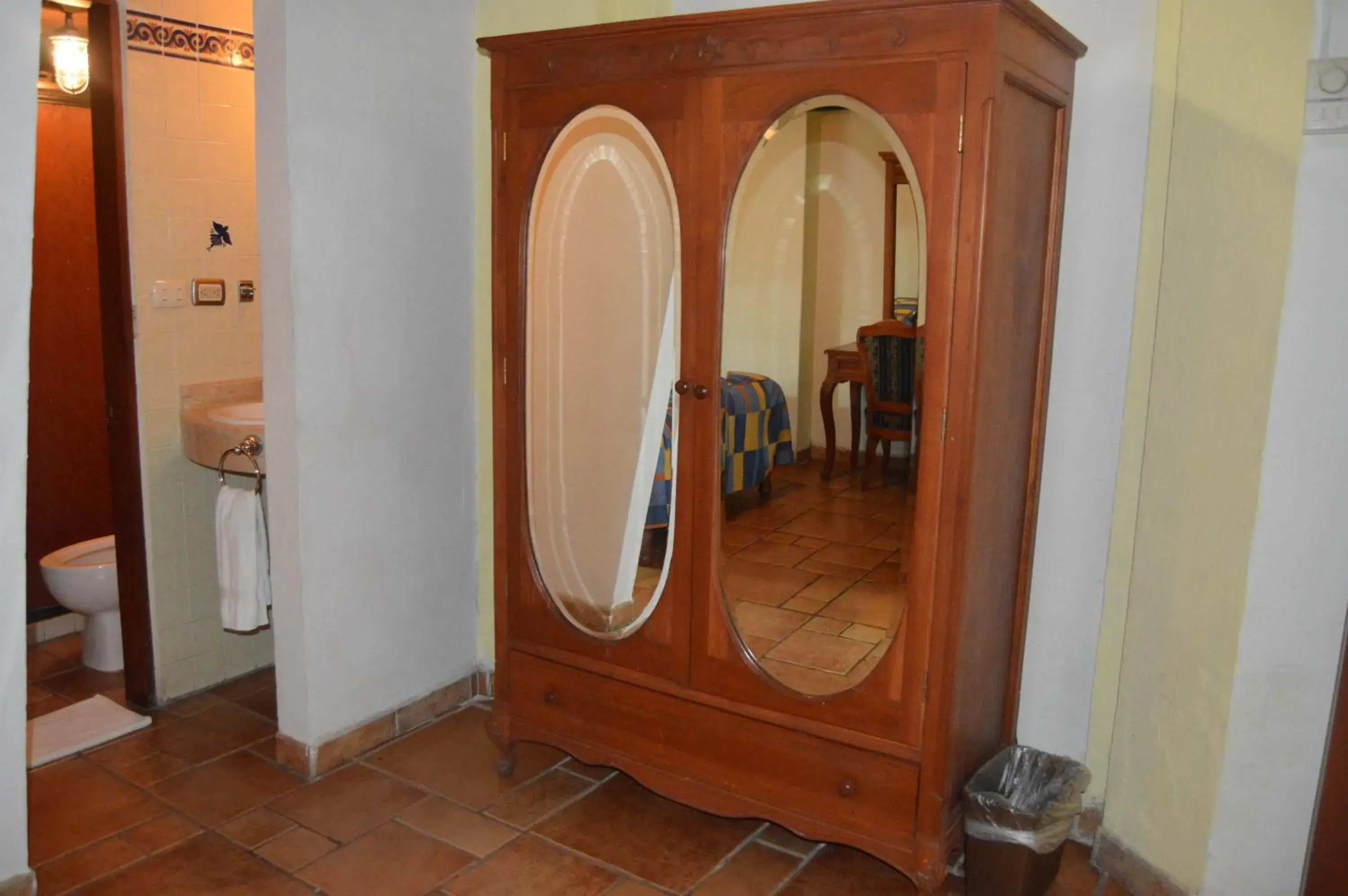 Bedroom, Bathroom in Hotel Meson del Mar