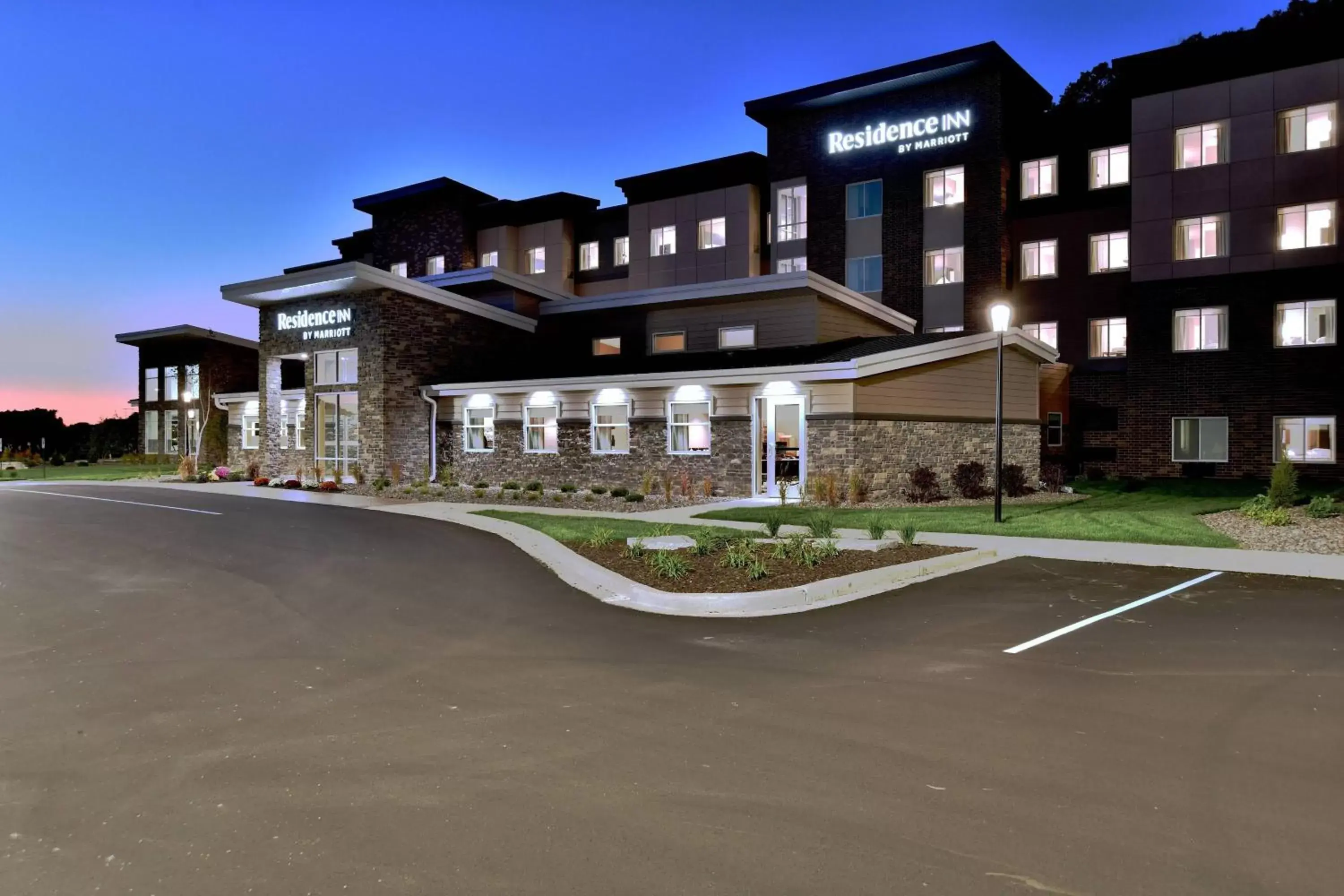 Property Building in Residence Inn by Marriott Eau Claire