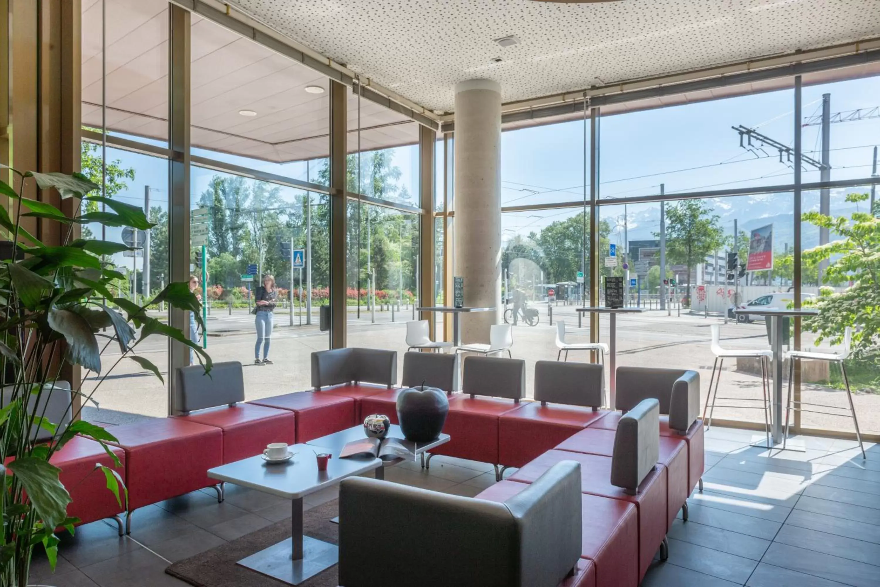 Lobby or reception in The Originals Résidence, Grenoble Université