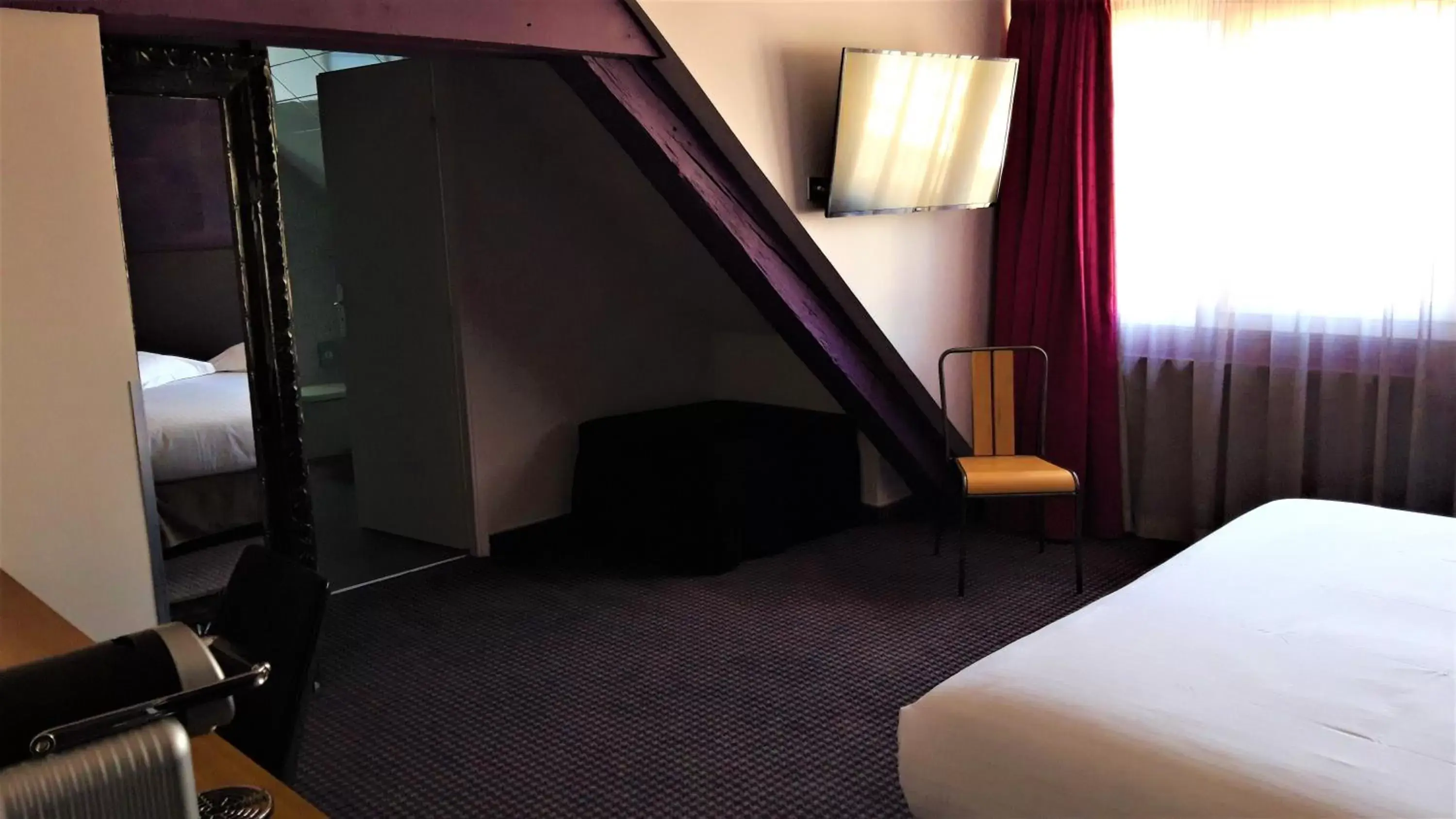 Photo of the whole room, Bed in Best Western Citadelle