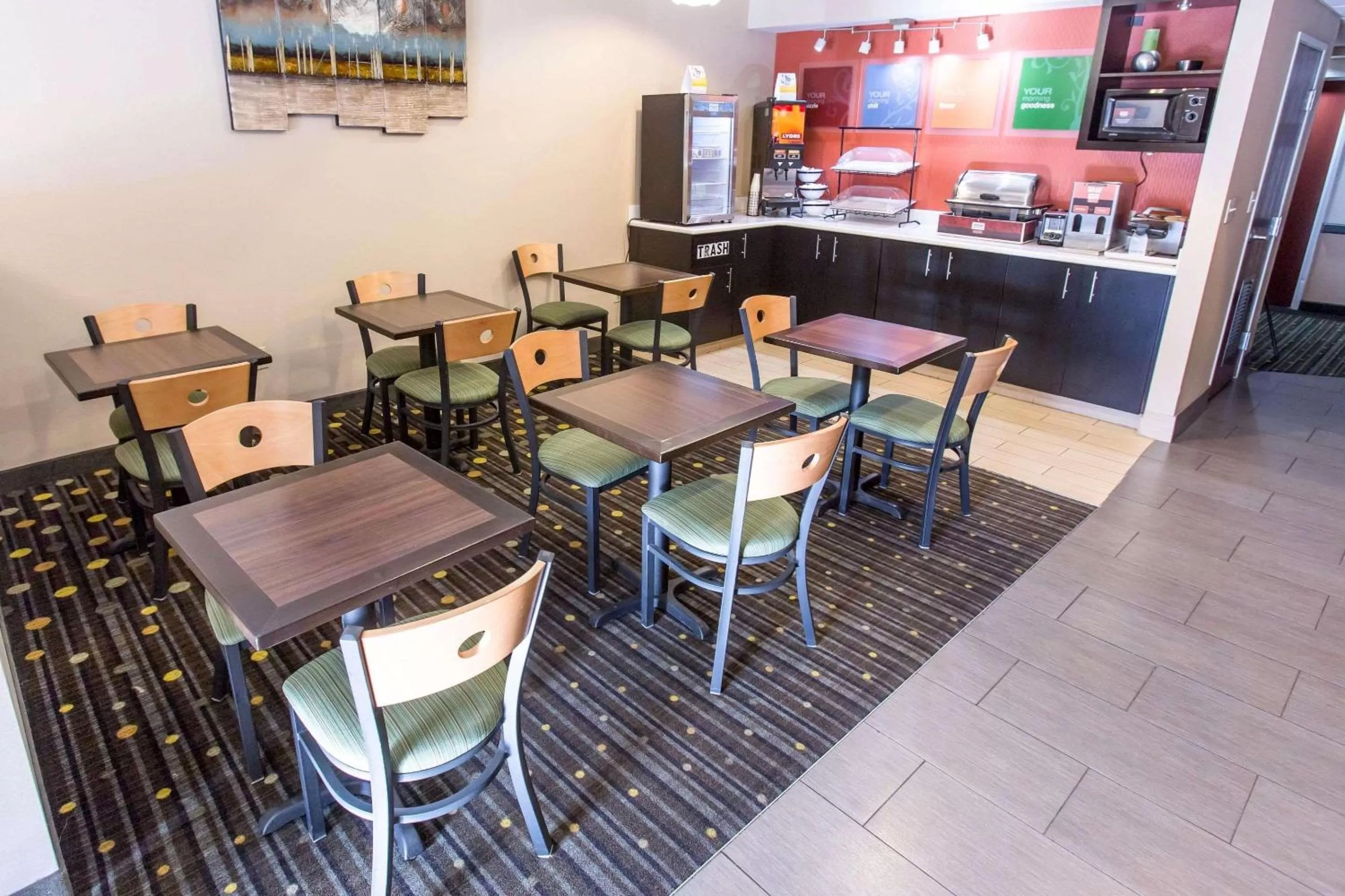 Restaurant/places to eat in Comfort Inn Pittsburgh Crafton