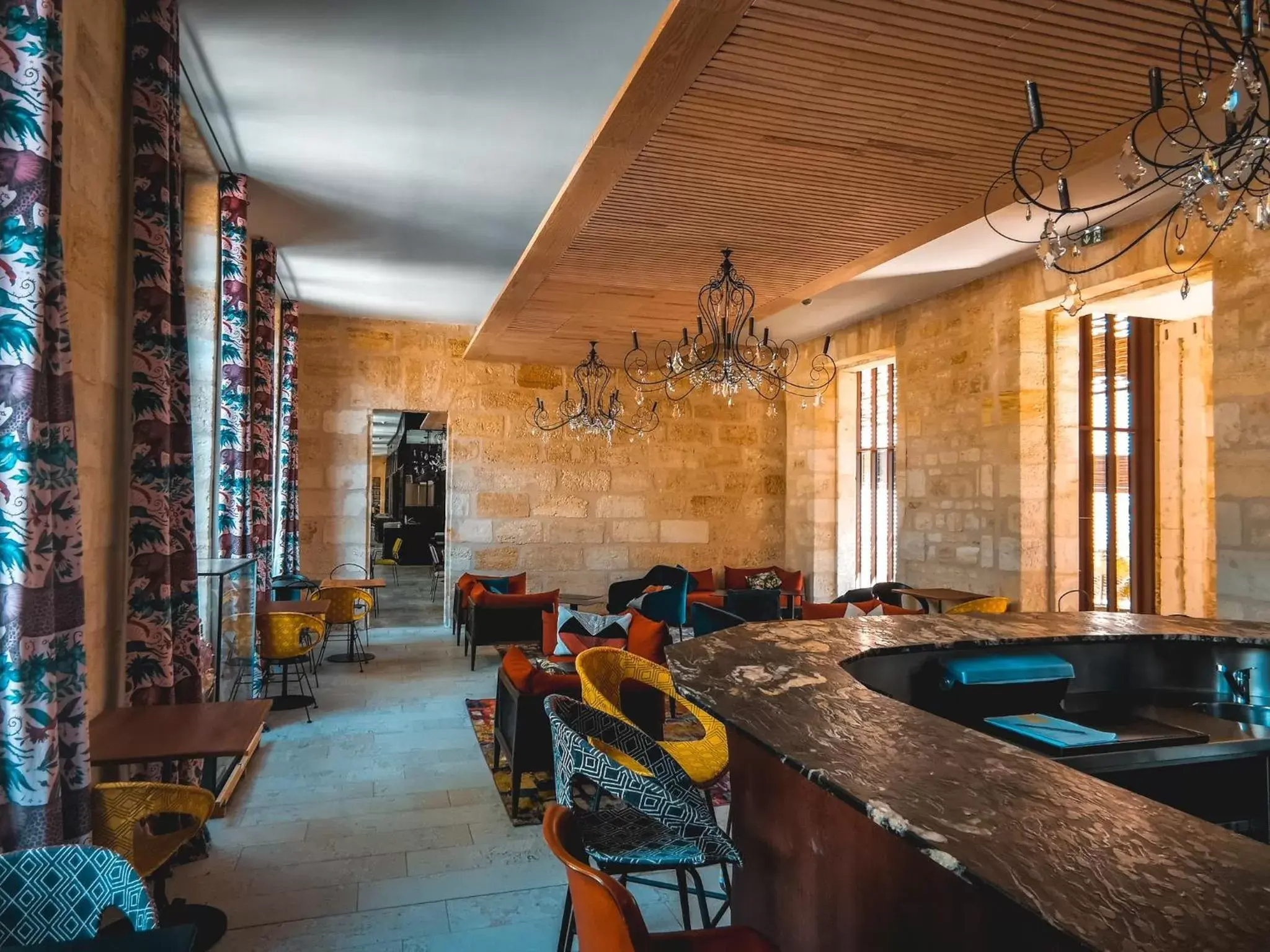 Lounge or bar in Hotel La Zoologie & Spa Bordeaux