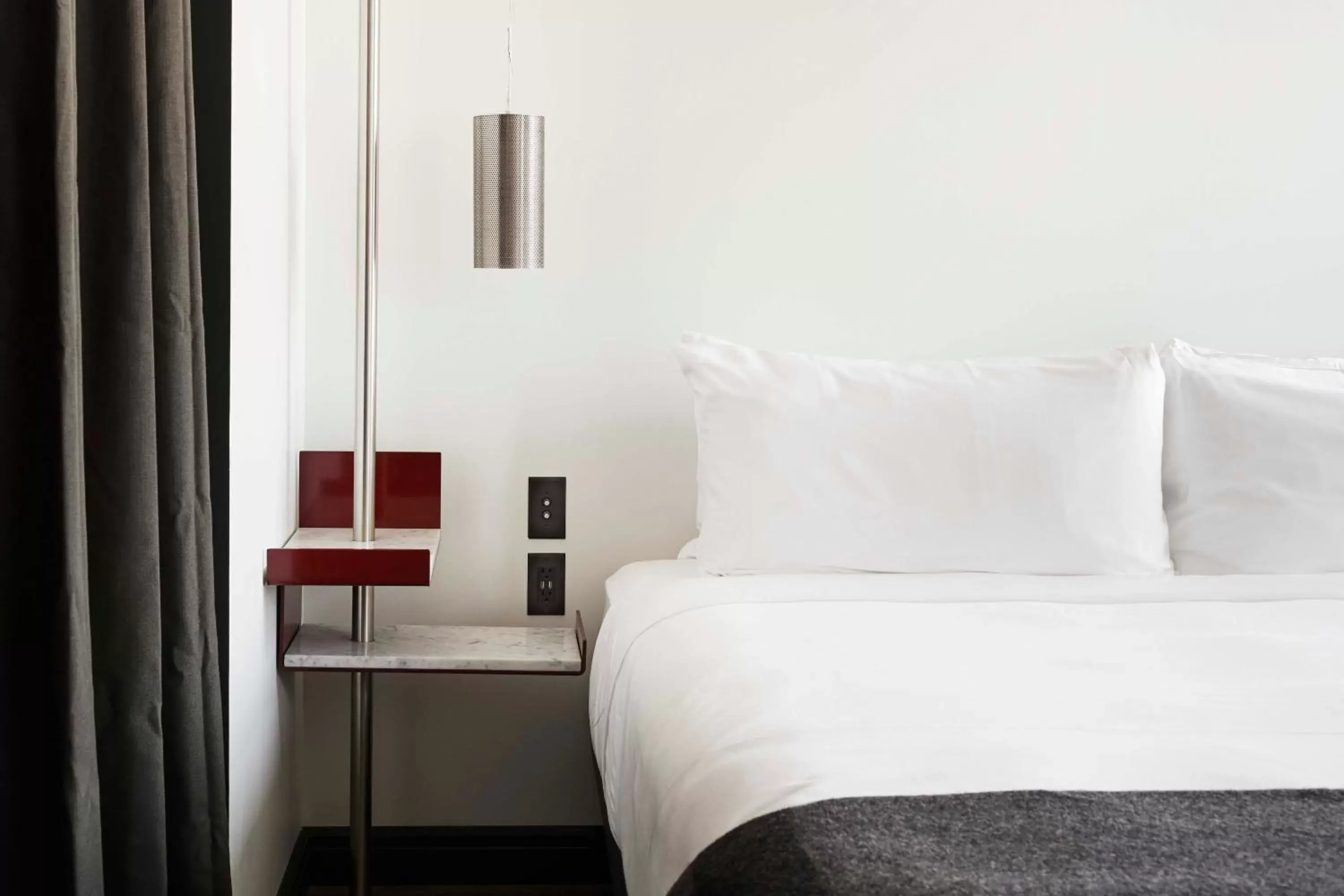 Bed in The Robey, Chicago, a Member of Design Hotels
