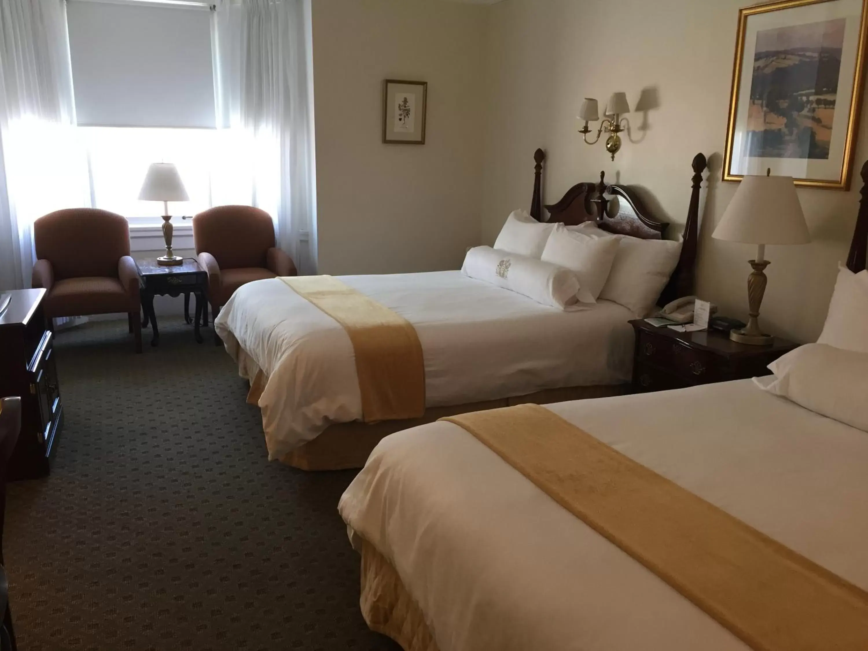 Photo of the whole room, Bed in Beresford Arms Photo of the whole room, Bed in Beresford Arms