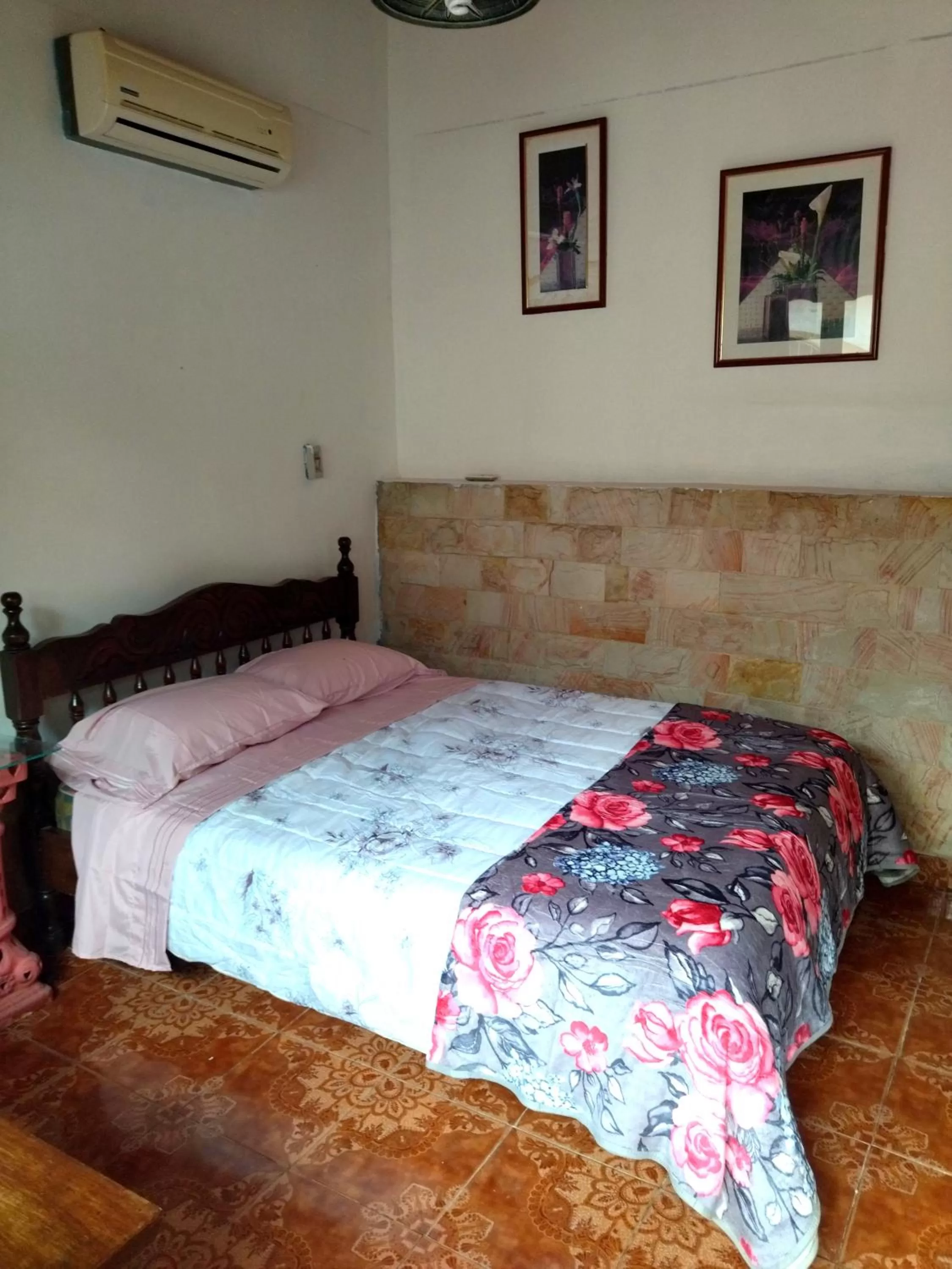 Bed in Hotel La Aparesida