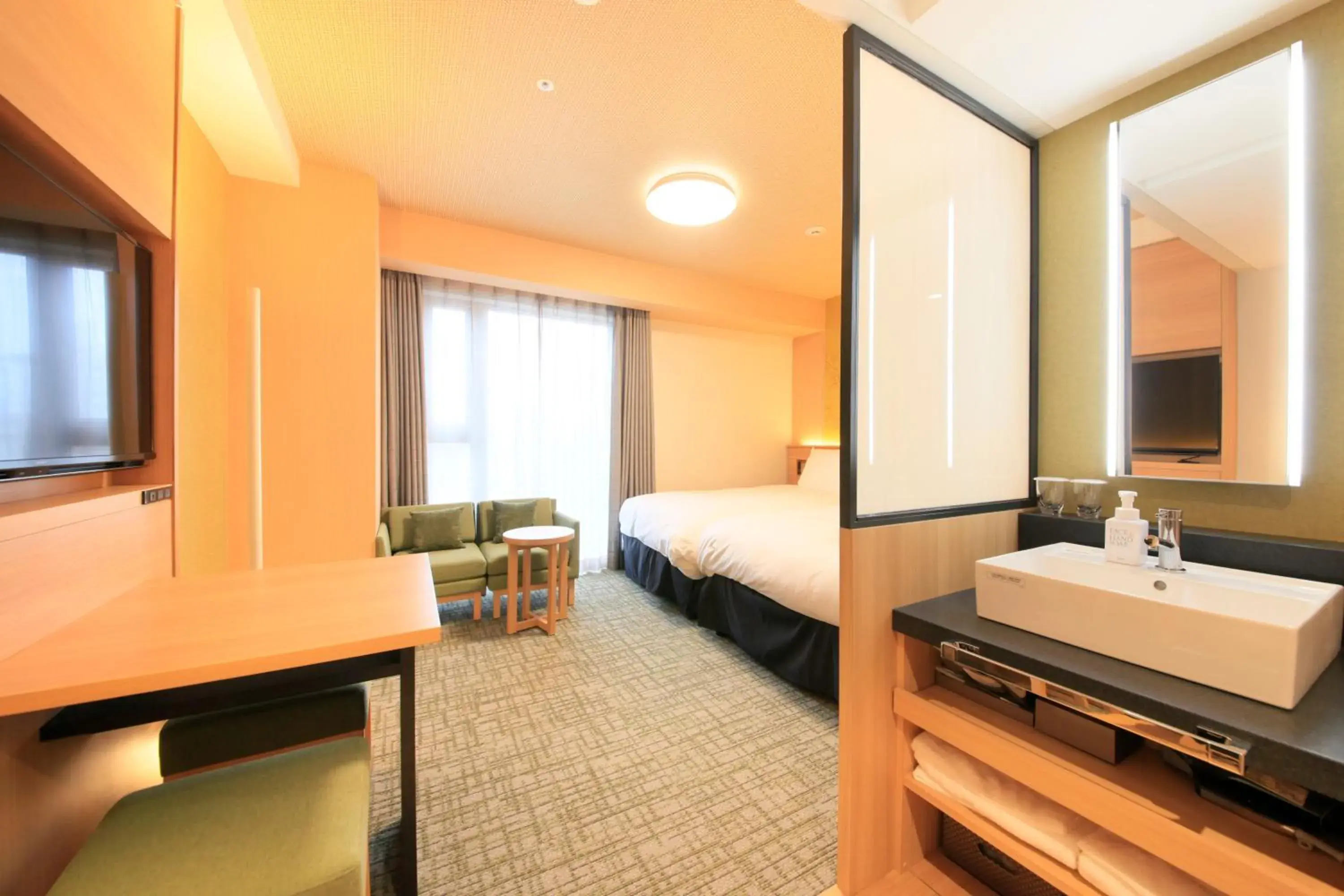 Photo of the whole room in Richmond Hotel Himeji