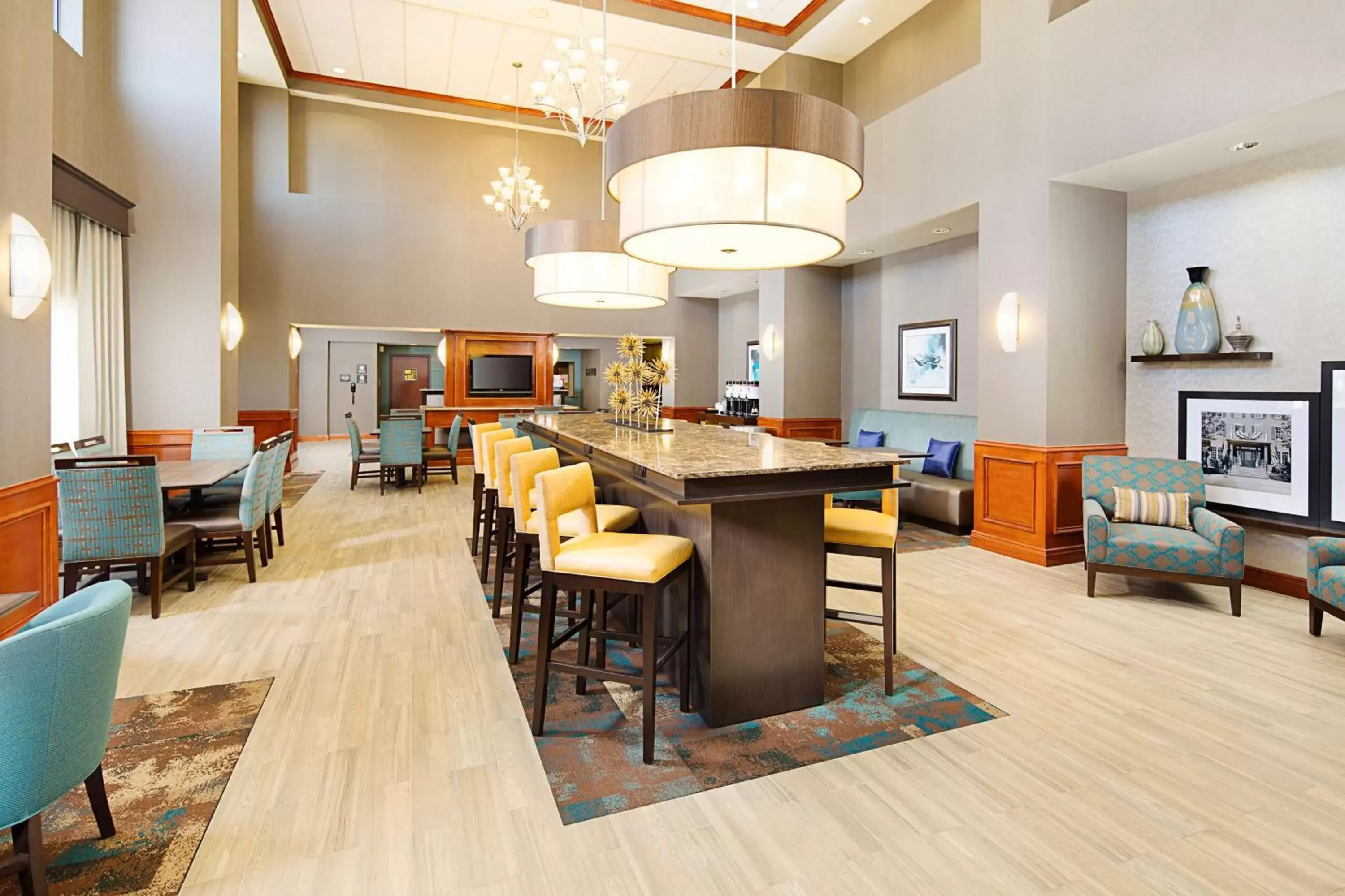 Dining area, Restaurant/Places to Eat in Hampton Inn & Suites - Mansfield