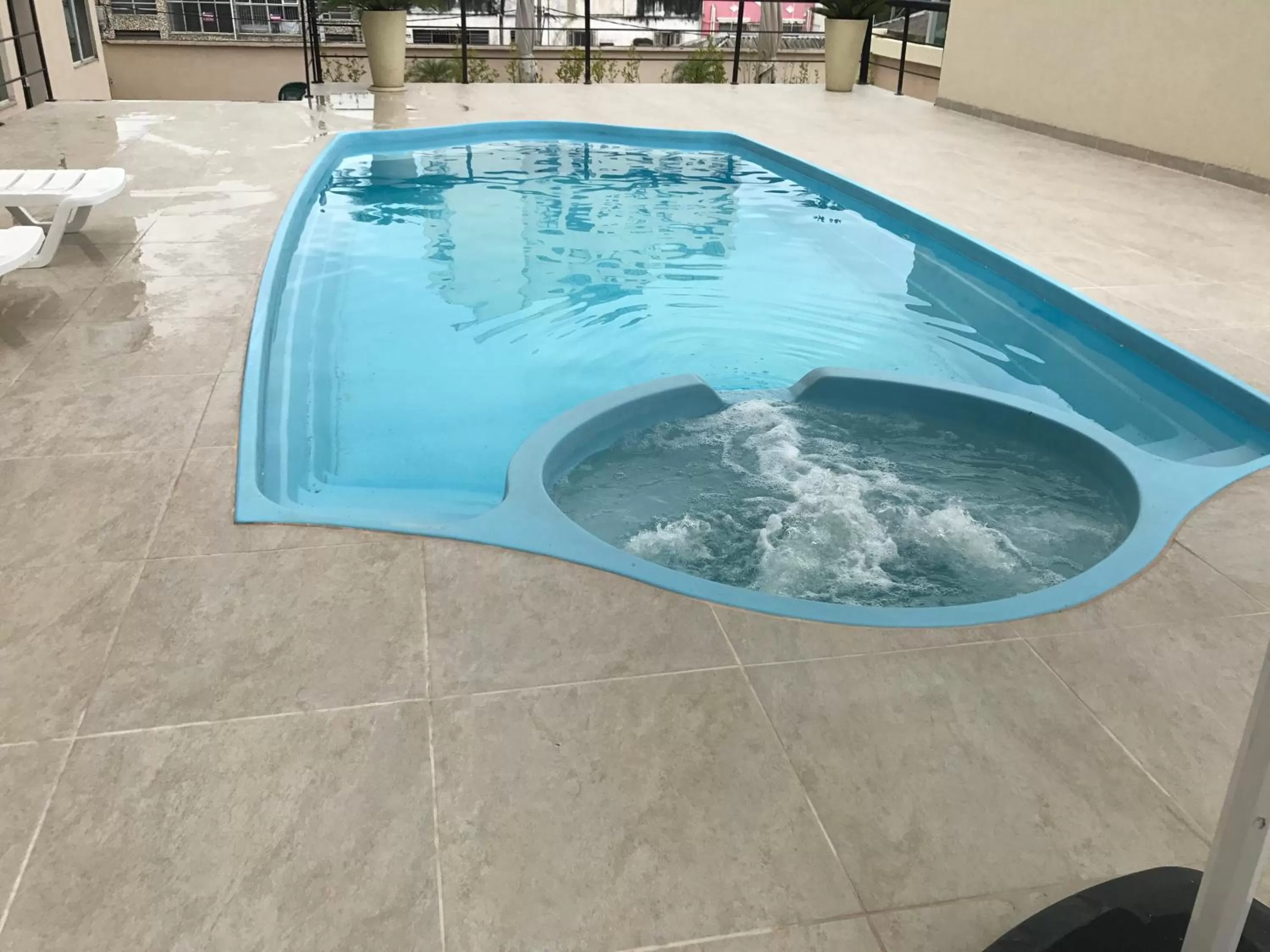 Swimming pool in Resende Inn