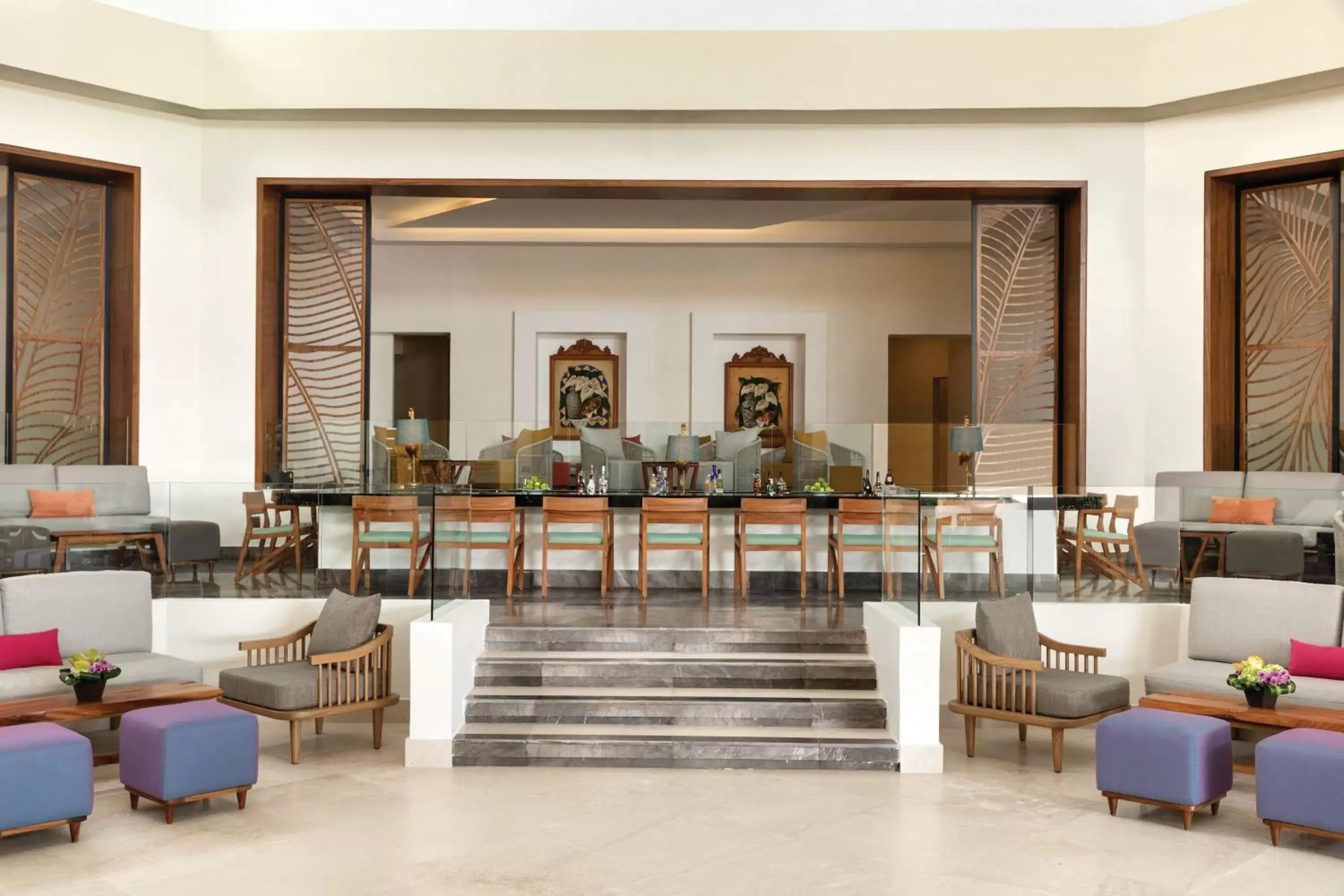 Lounge or bar in Hilton Playa del Carmen, an All-Inclusive Adult Only Resort