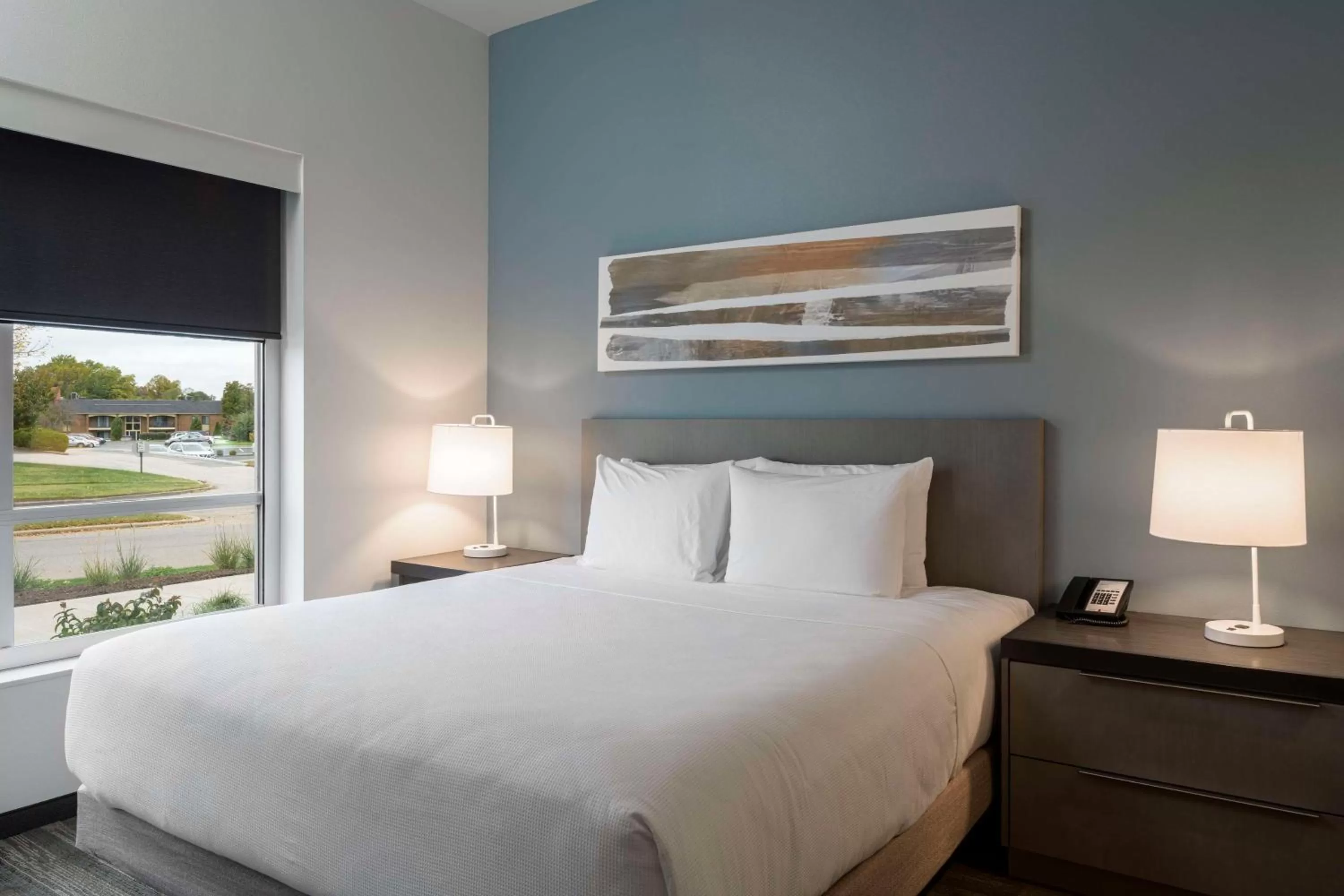 Photo of the whole room, Bed in Hyatt House Louisville East