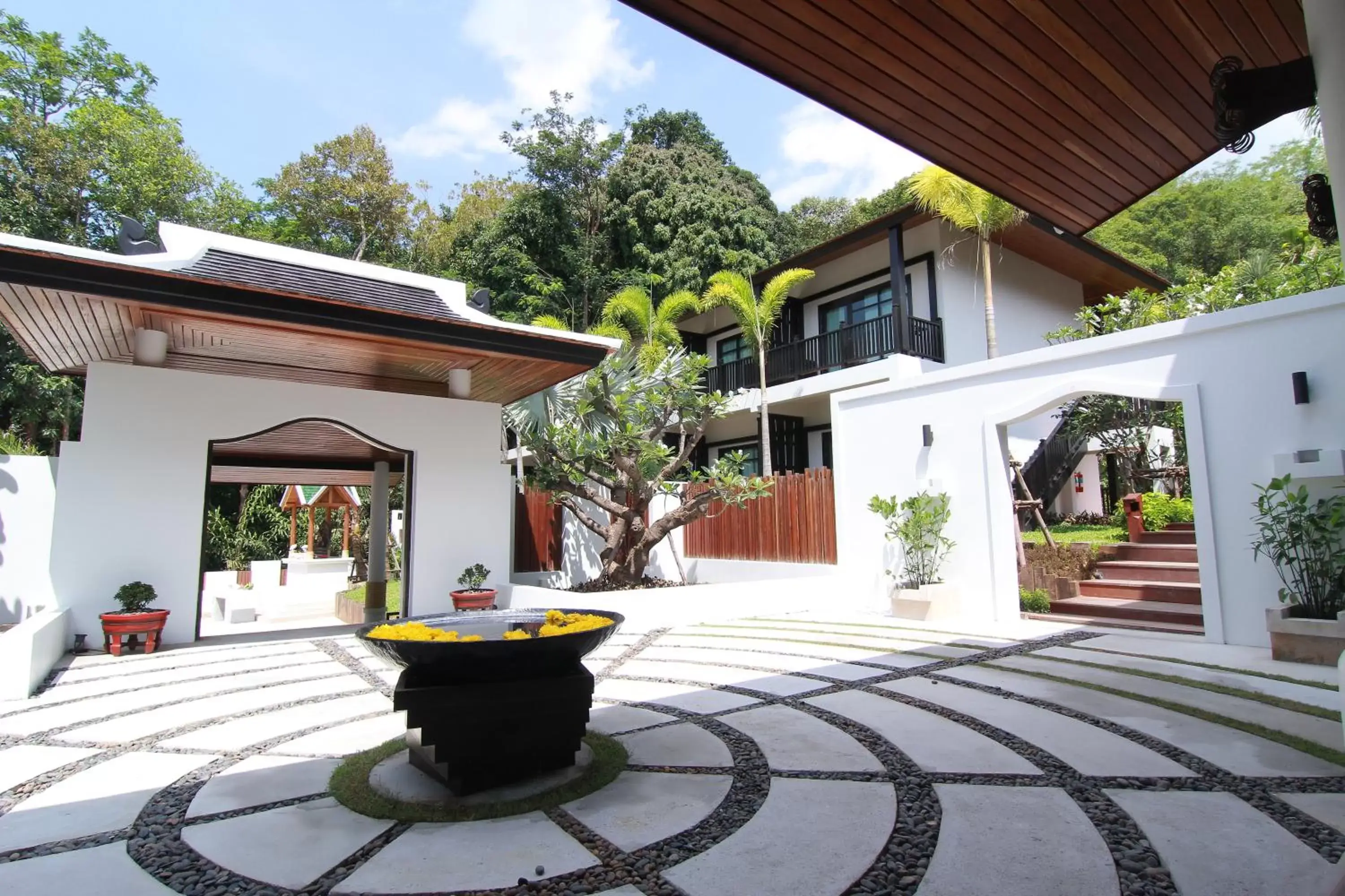 Facade/entrance in Numsai Khaosuay Resort Facade/entrance in Numsai Khaosuay Resort