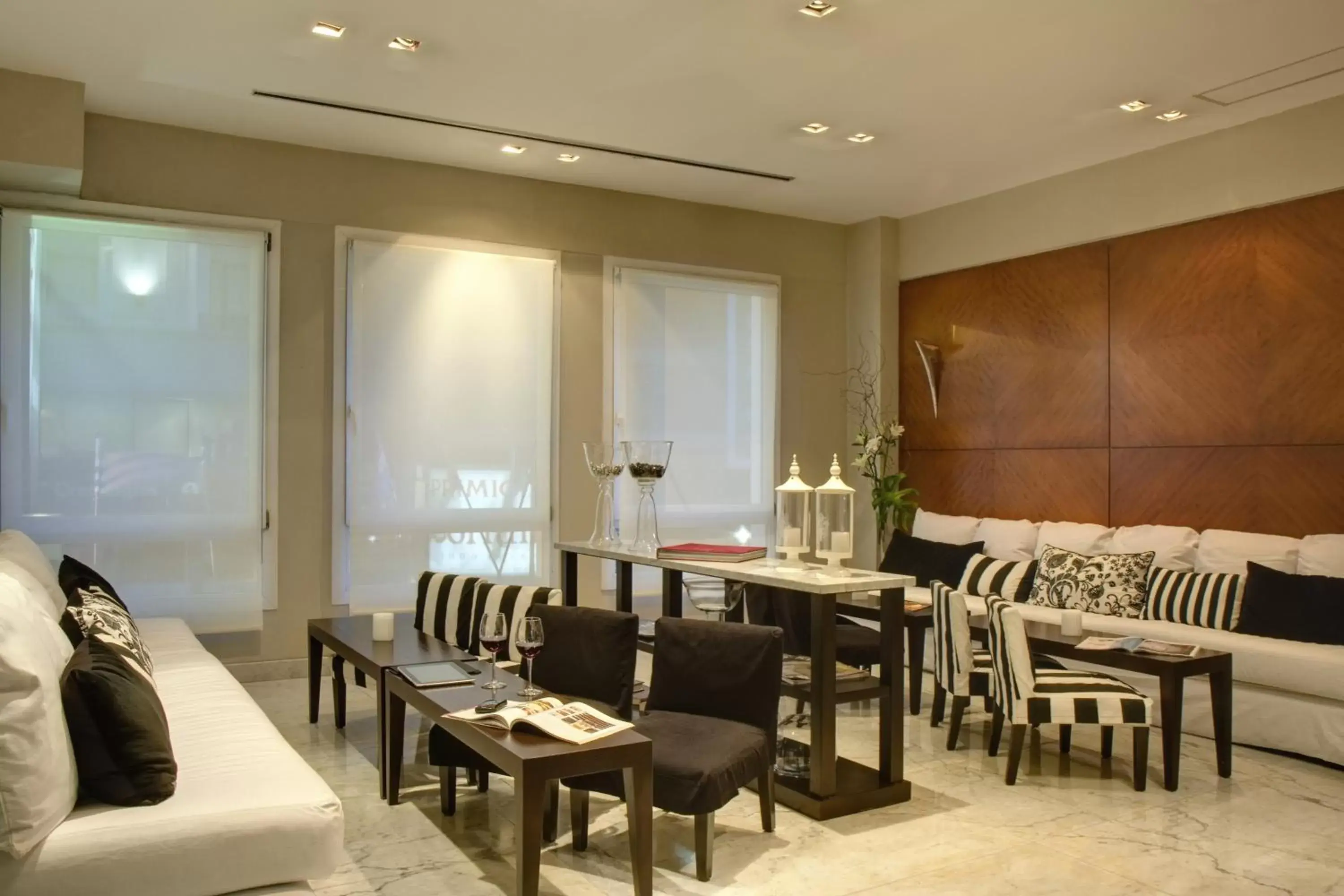 Lobby or reception in Broadway Hotel & Suites Lobby or reception in Broadway Hotel & Suites