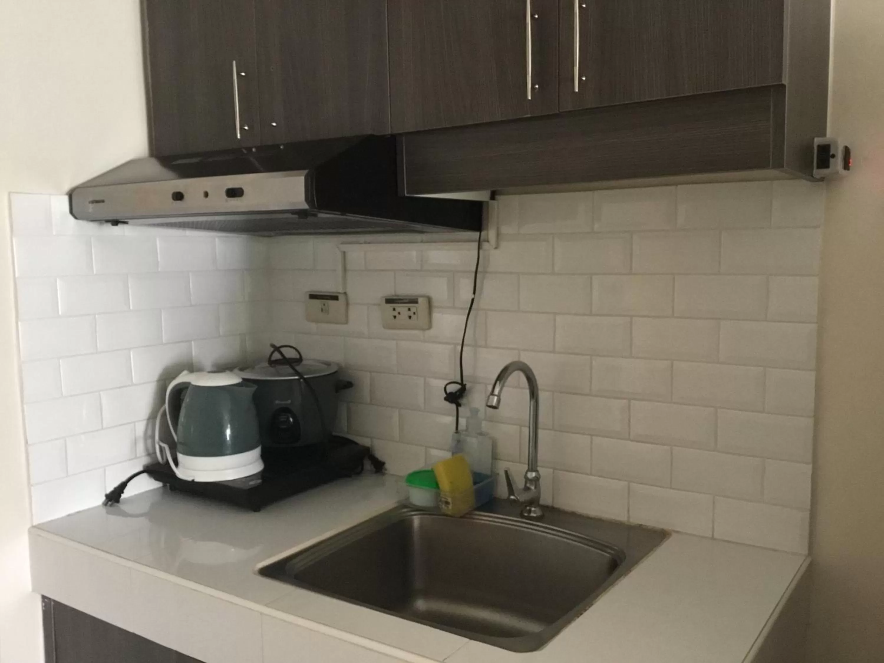 Condo with Free Swimming Pool & Viewing Deck