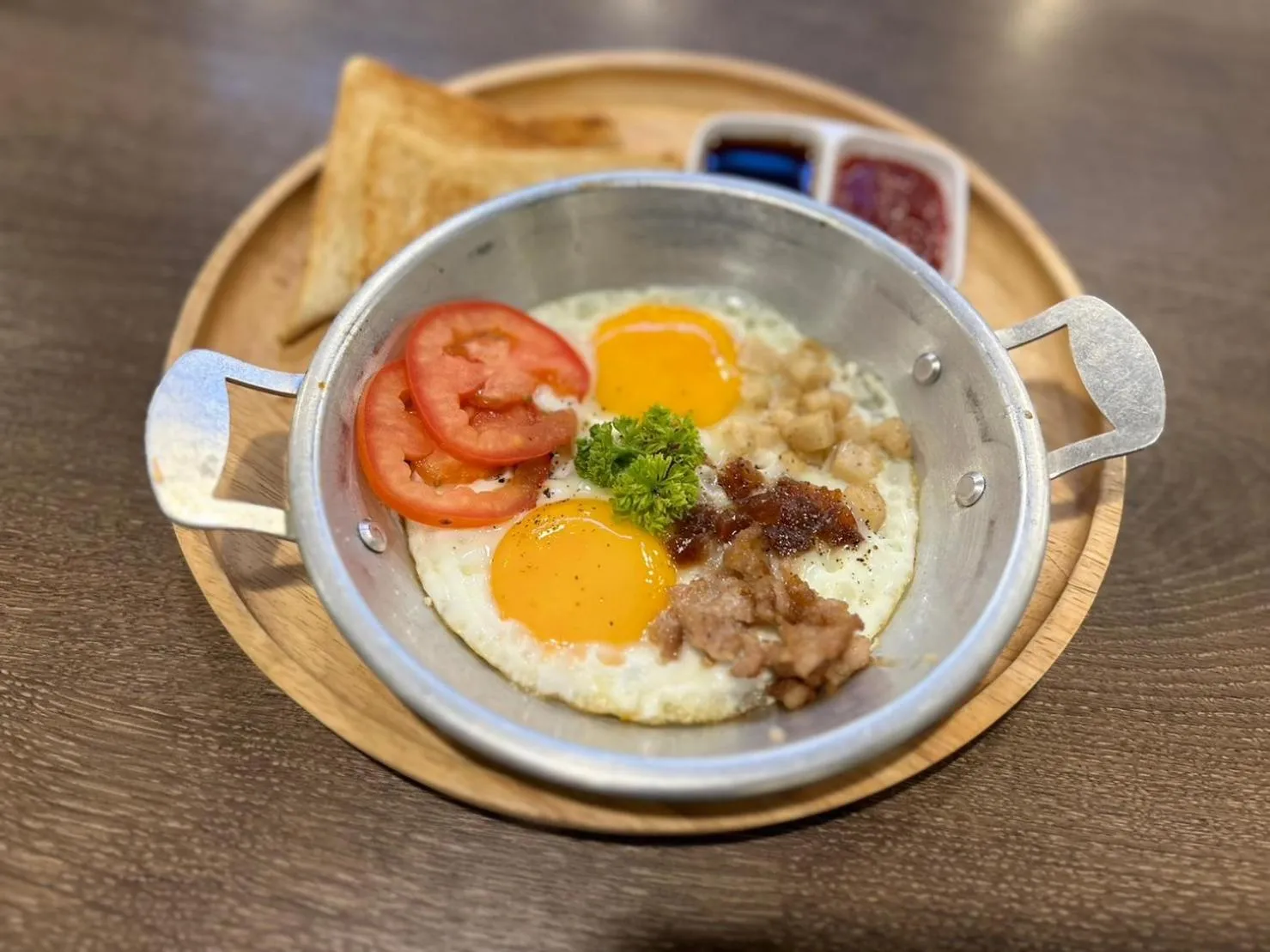 Breakfast in Yaks House Hostel