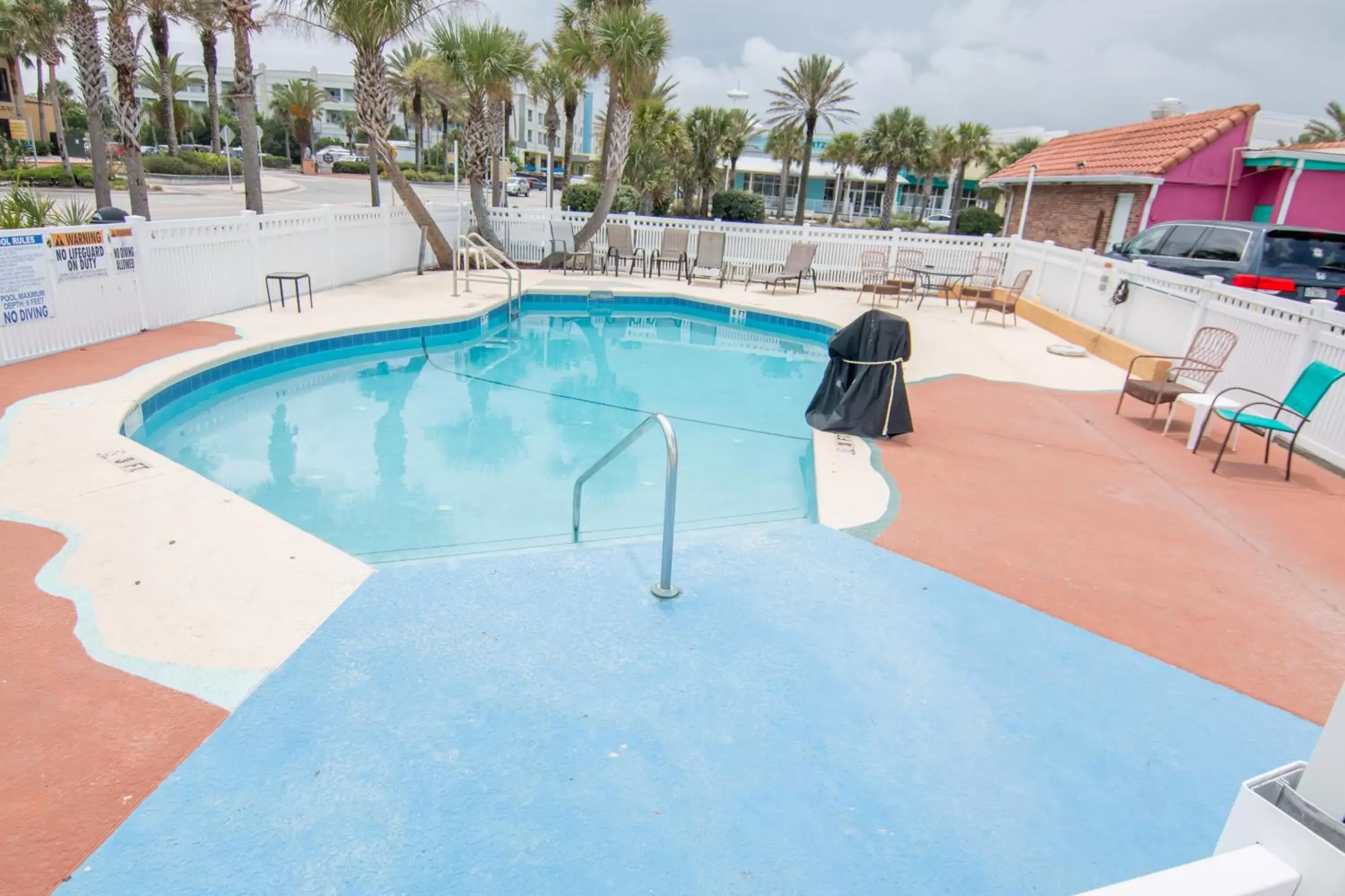 Pool view, Swimming Pool in Magic Beach Motel - Vilano Beach, Saint Augustine