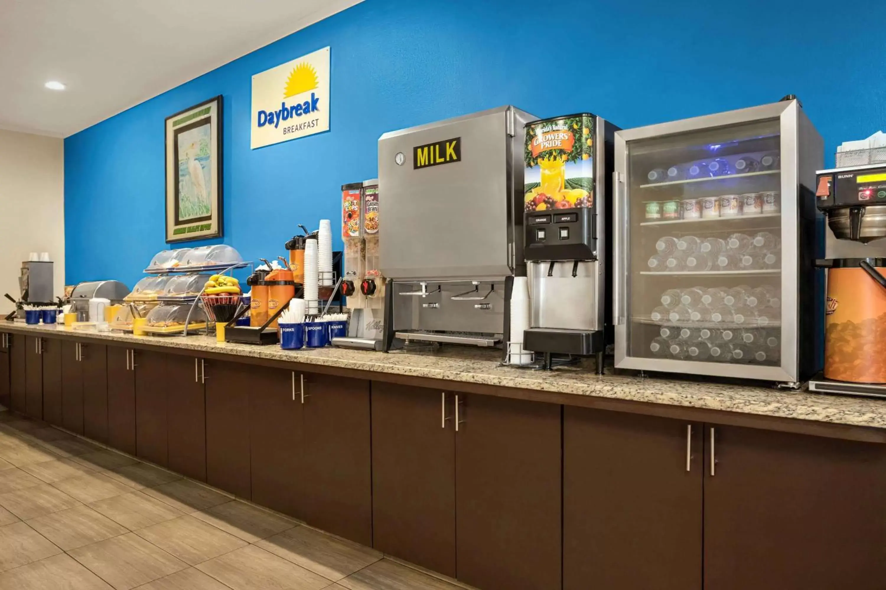 Restaurant/places to eat in Days Inn by Wyndham Hardeeville/ I-95 State Line