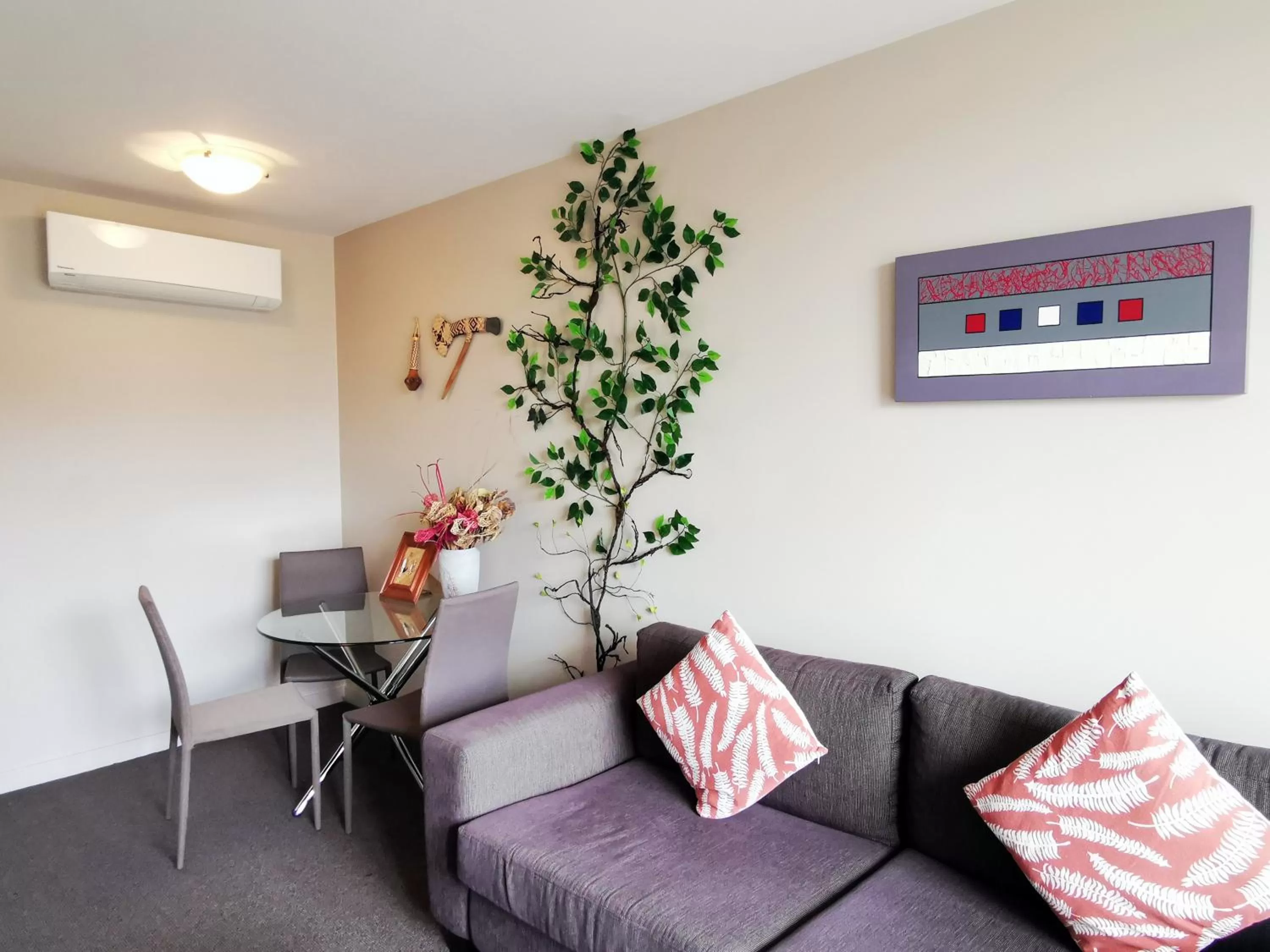 Living room in Belmont Motor Inn