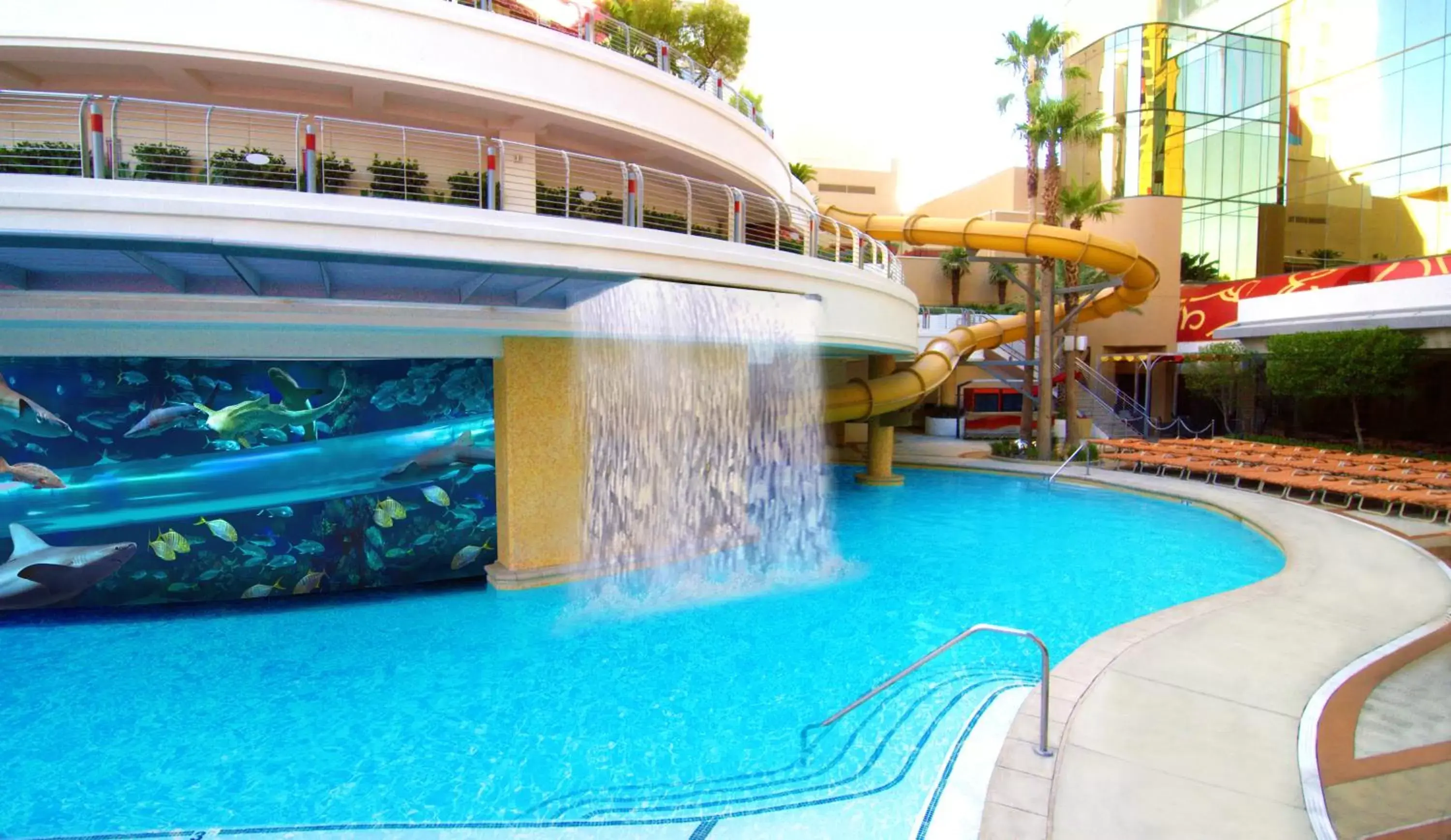 Swimming Pool in Golden Nugget Hotel & Casino Las Vegas